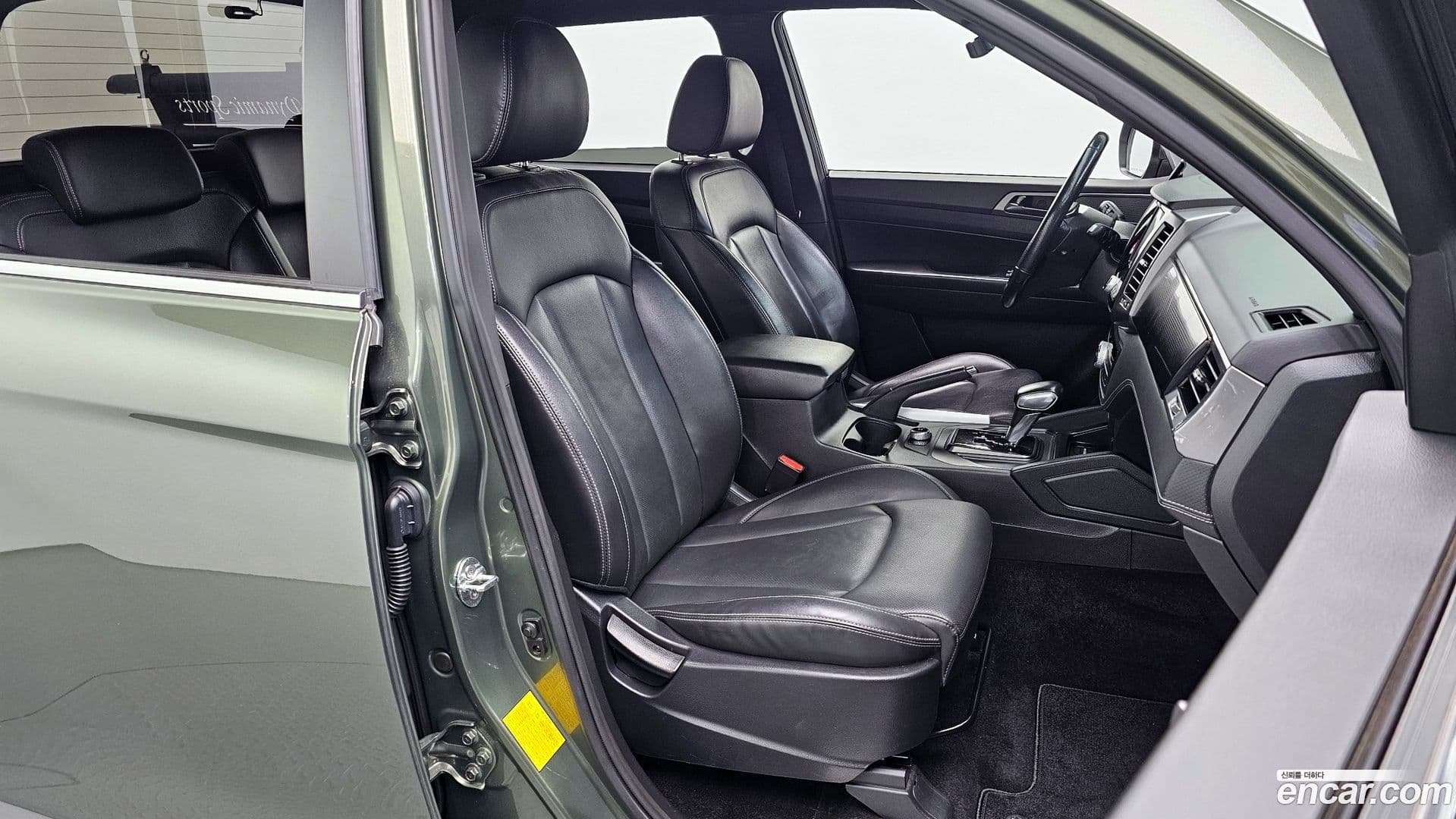 Main__Slider__Photo:Rexton KG_Mobility_Ssangyong 2022.3-9