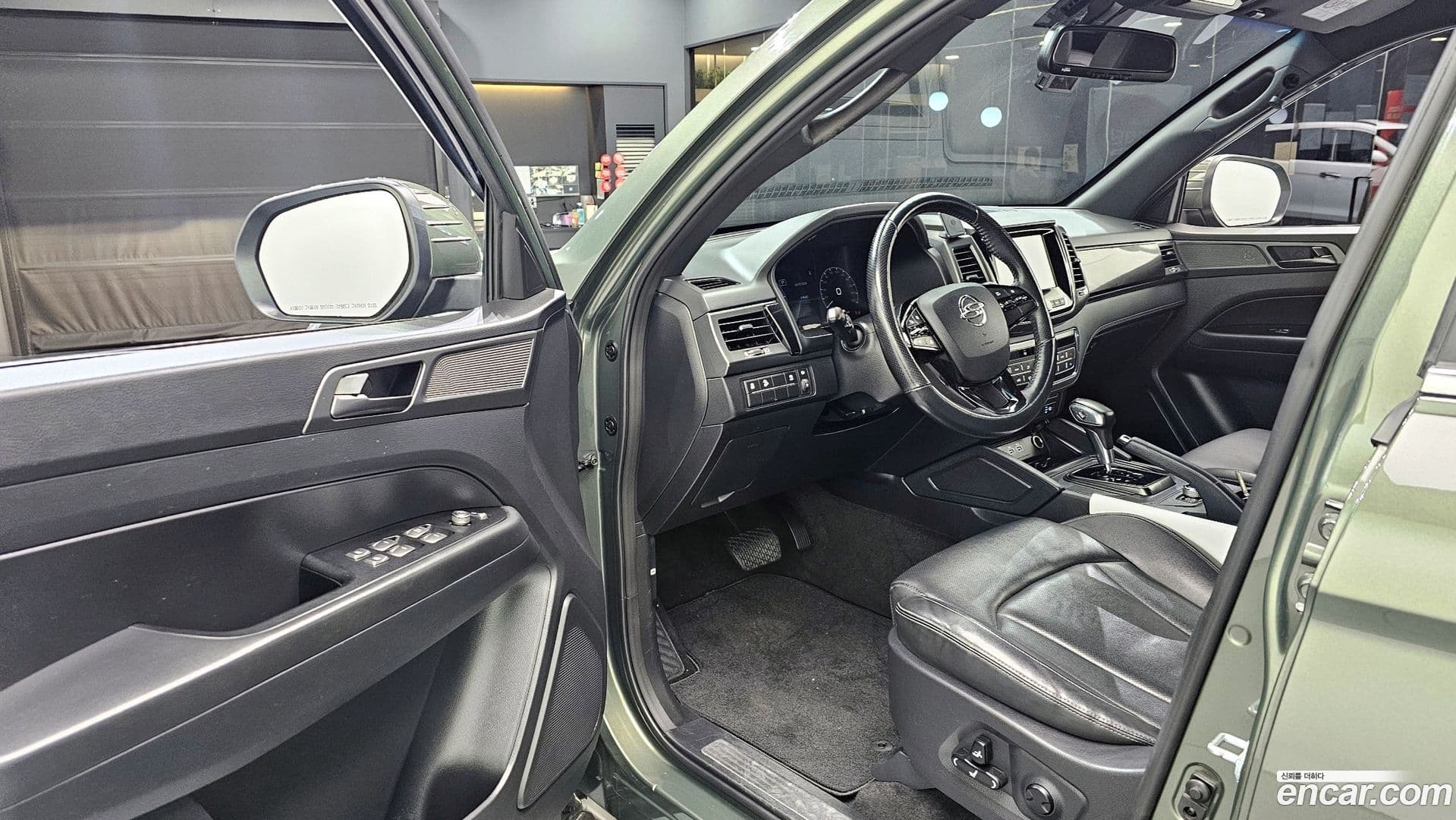 Main__Slider__Photo:Rexton KG_Mobility_Ssangyong 2022.3-10