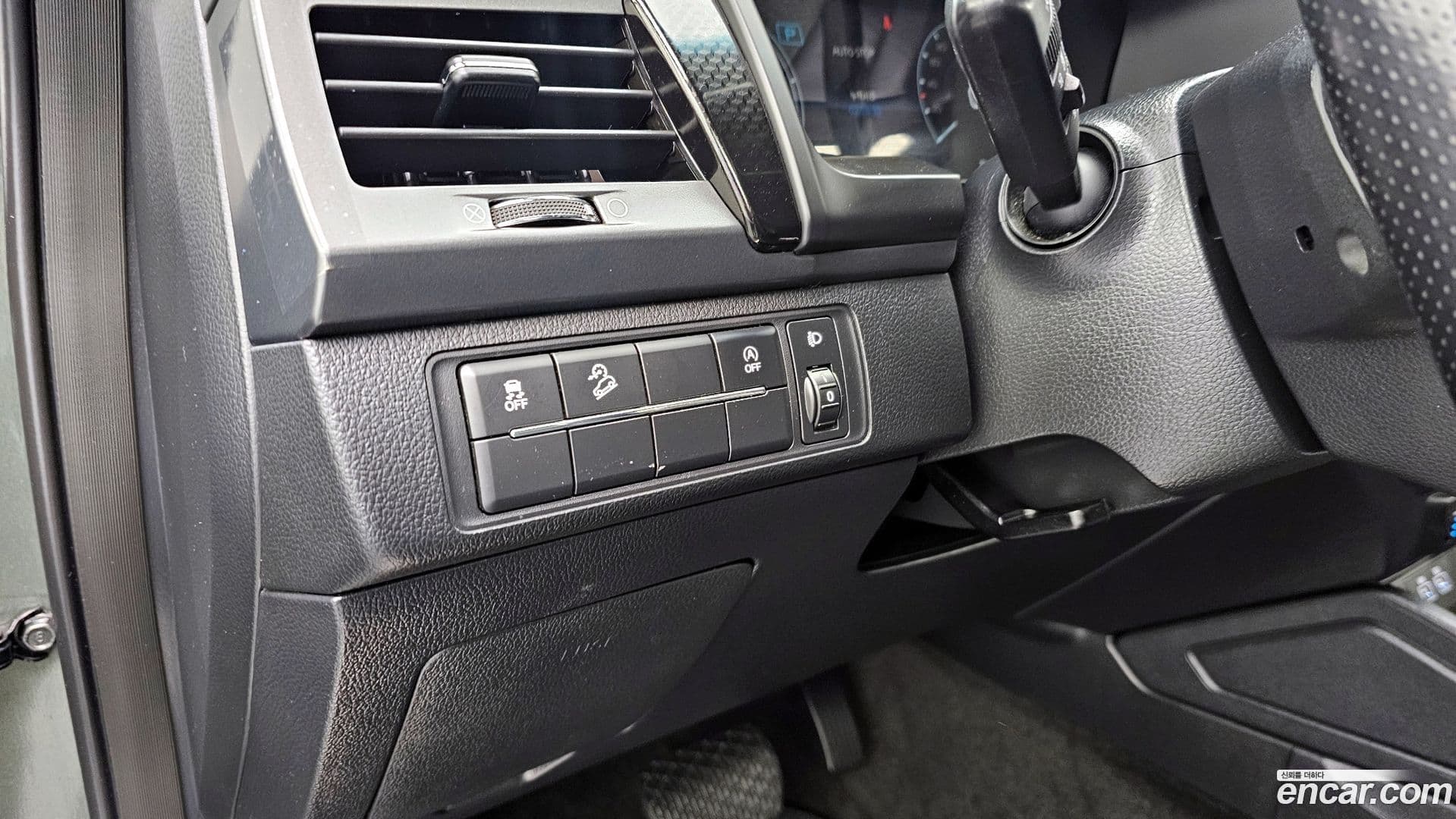 Main__Slider__Photo:Rexton KG_Mobility_Ssangyong 2022.3-15