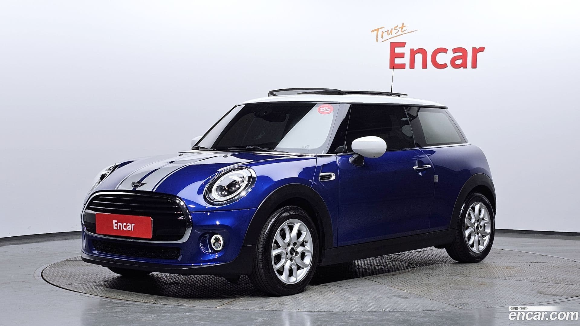 Main__Slider__Photo:Cooper Mini 2021.6-0