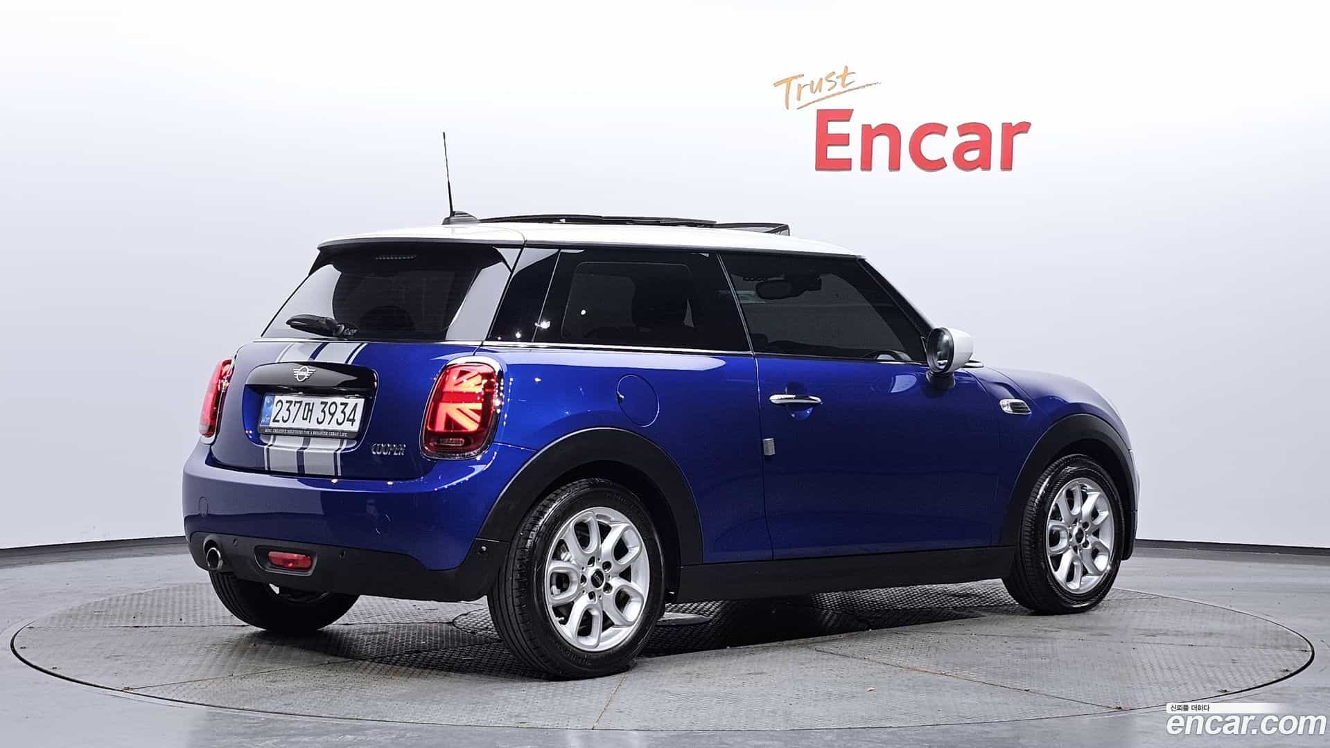 Cooper Mini 2021.6-OUTER-002