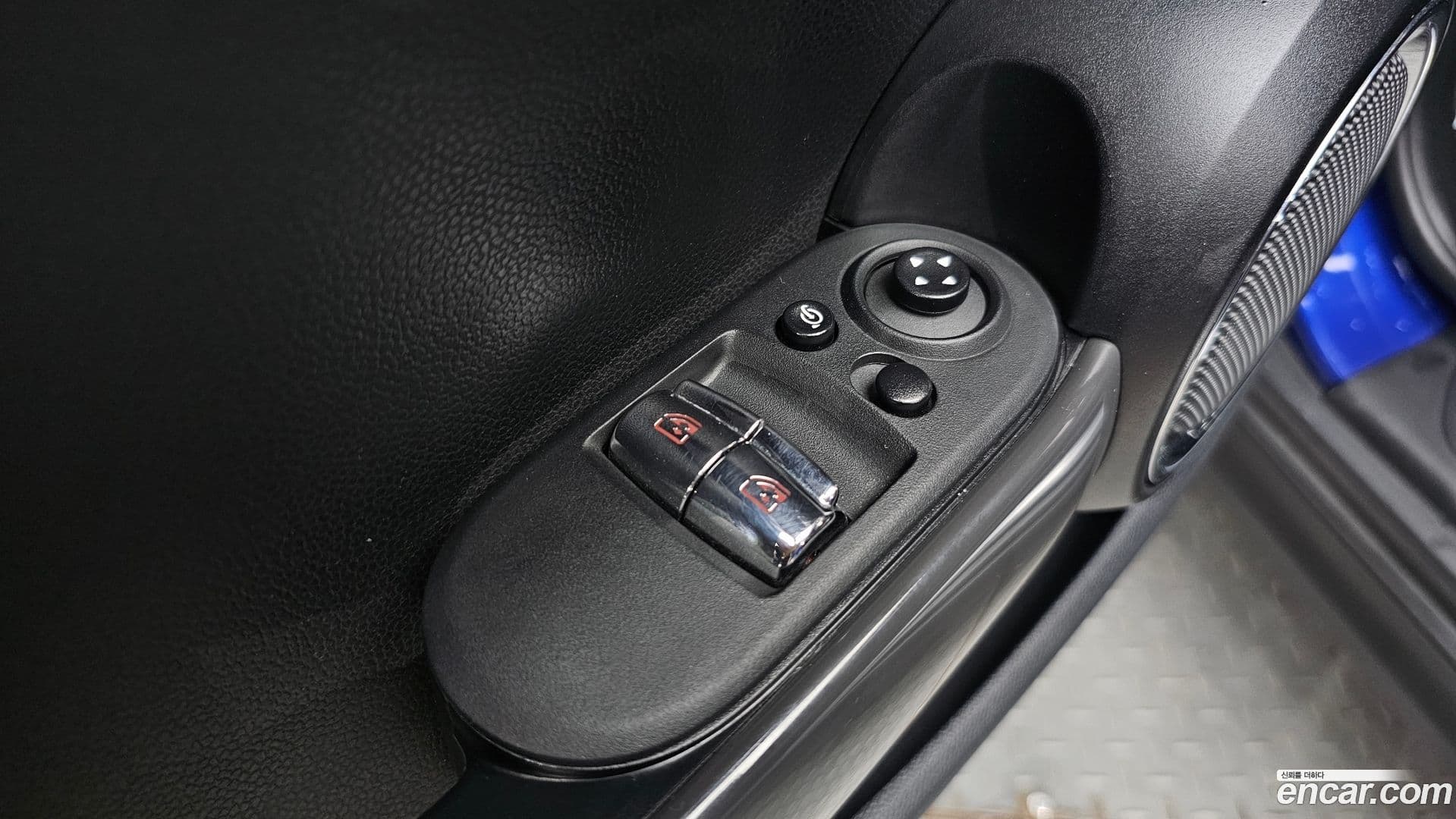 Main__Slider__Photo:Cooper Mini 2021.6-17