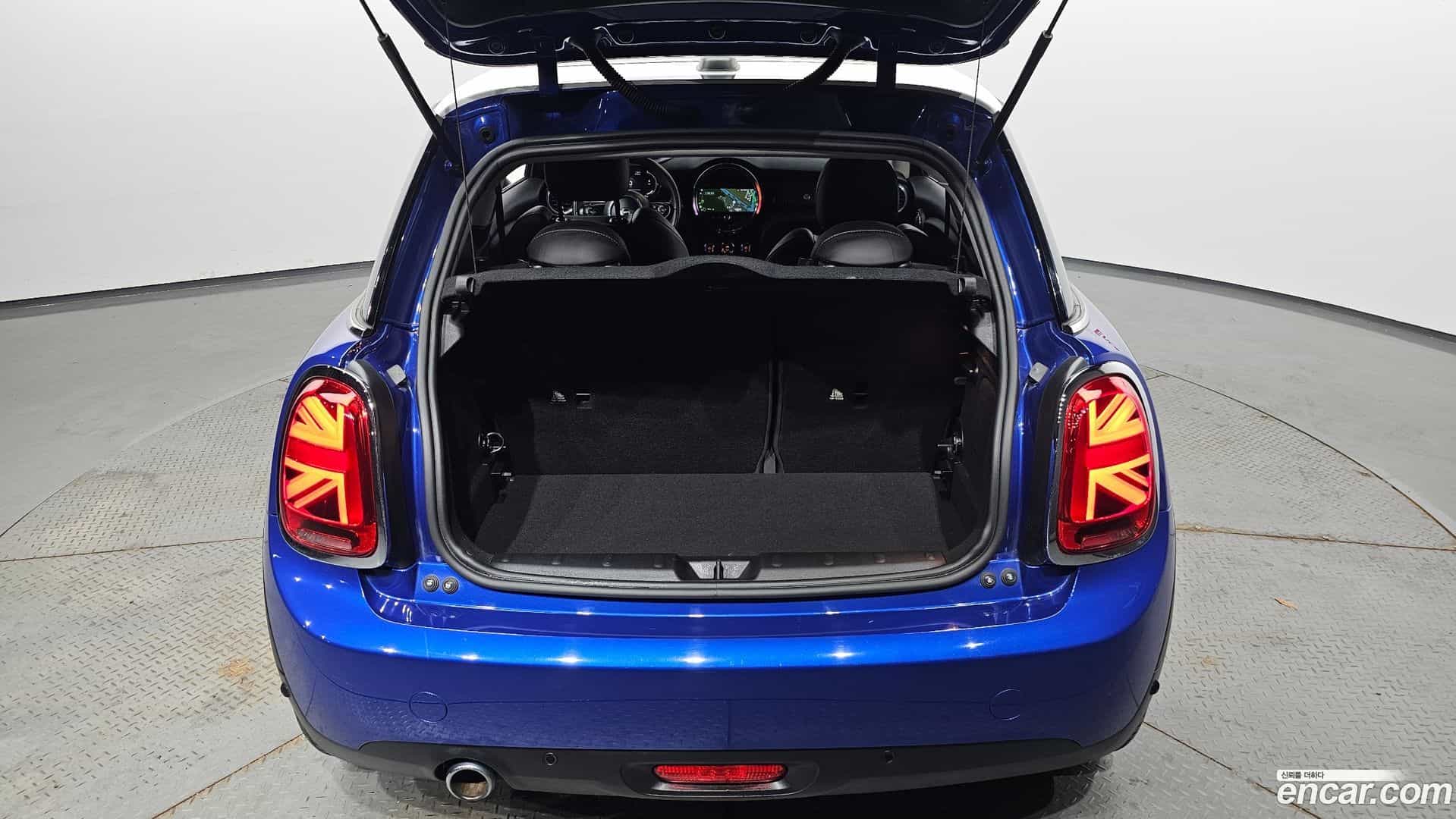 Cooper Mini 2021.6-OPTION-024