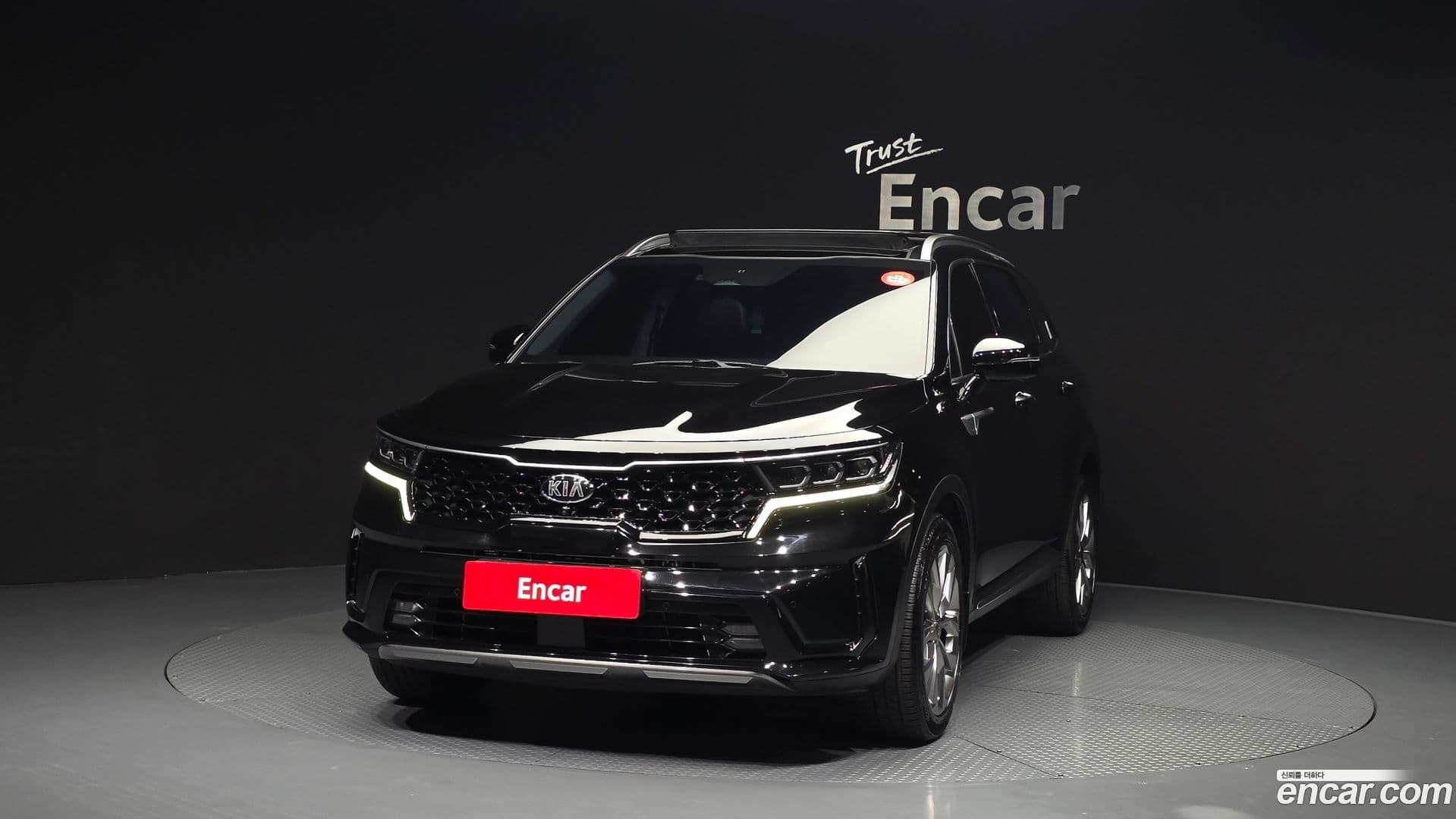 Main__Slider__Photo:Sorento Kia 2021.2-2