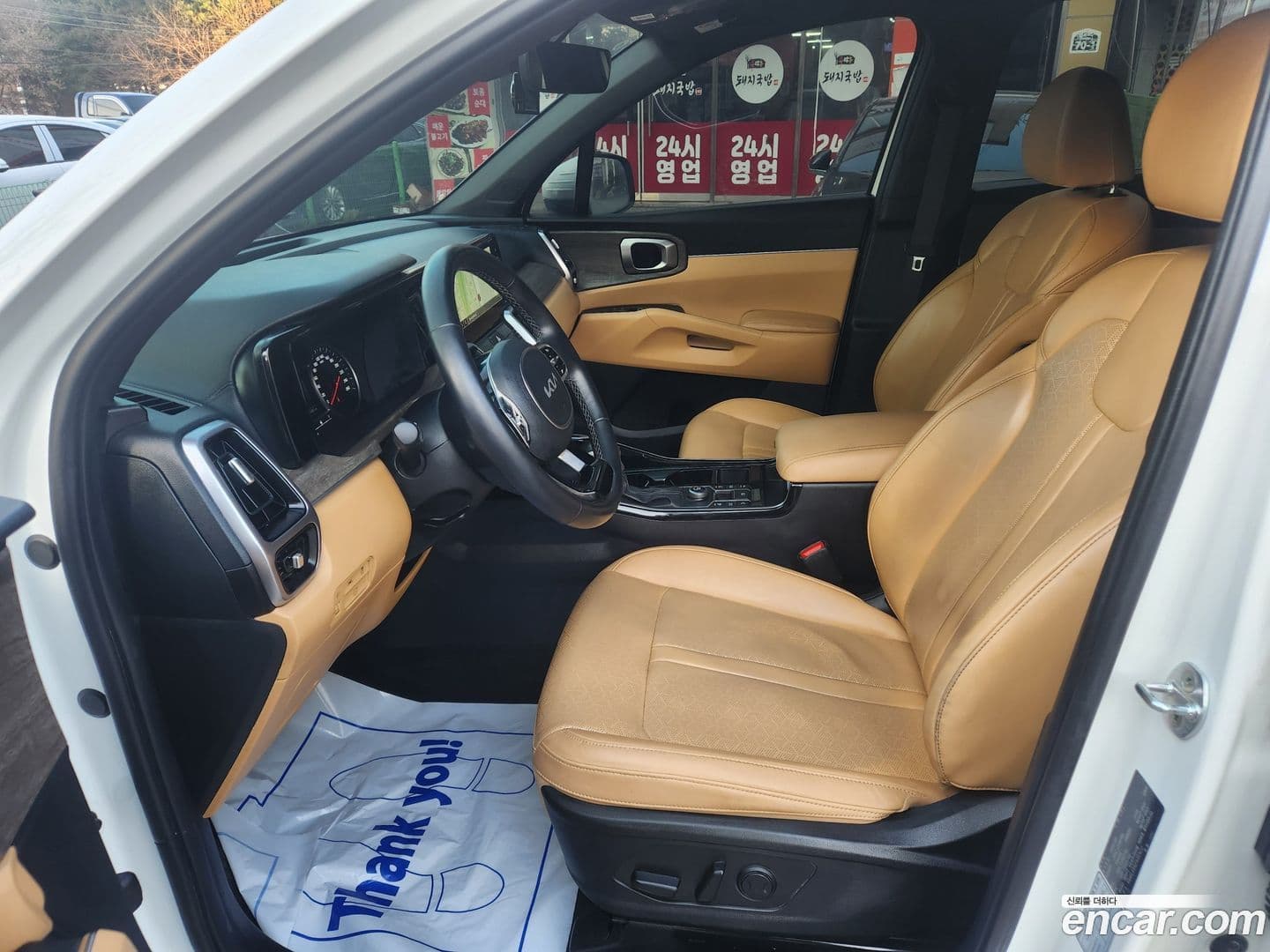 Main__Slider__Photo:Sorento Kia 2022.9-12