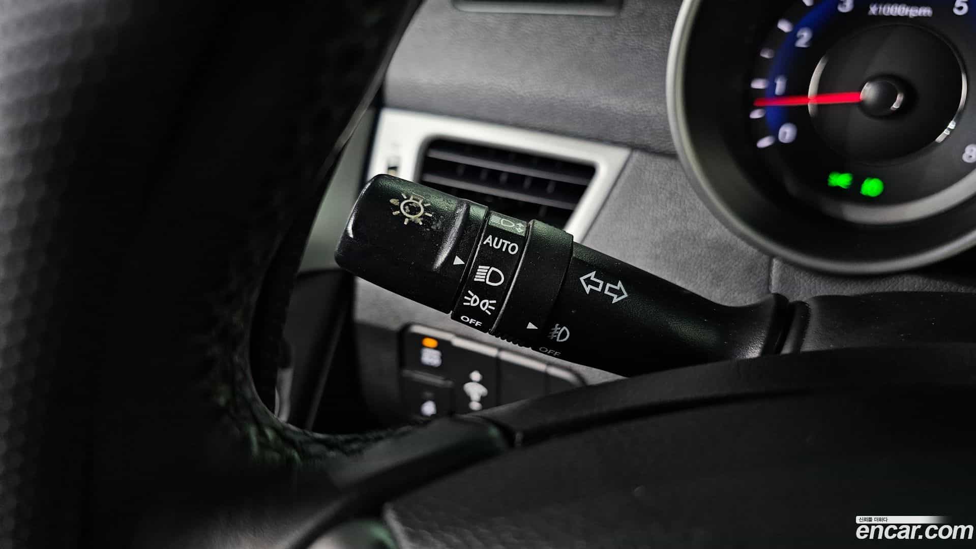 AVANTE Hyundai 2014.1-OPTION-019