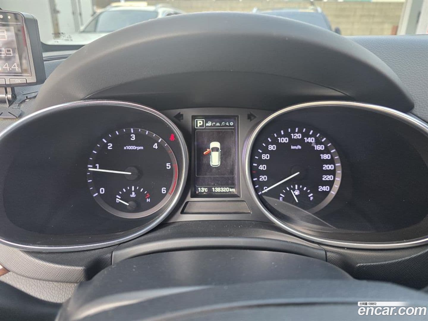 Main__Slider__Photo:Santafe Hyundai 2017.7-4