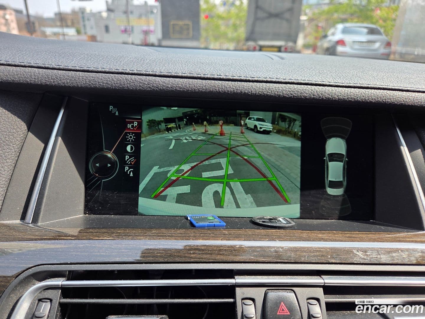 Main__Slider__Photo:7-Series BMW 2013.4-5