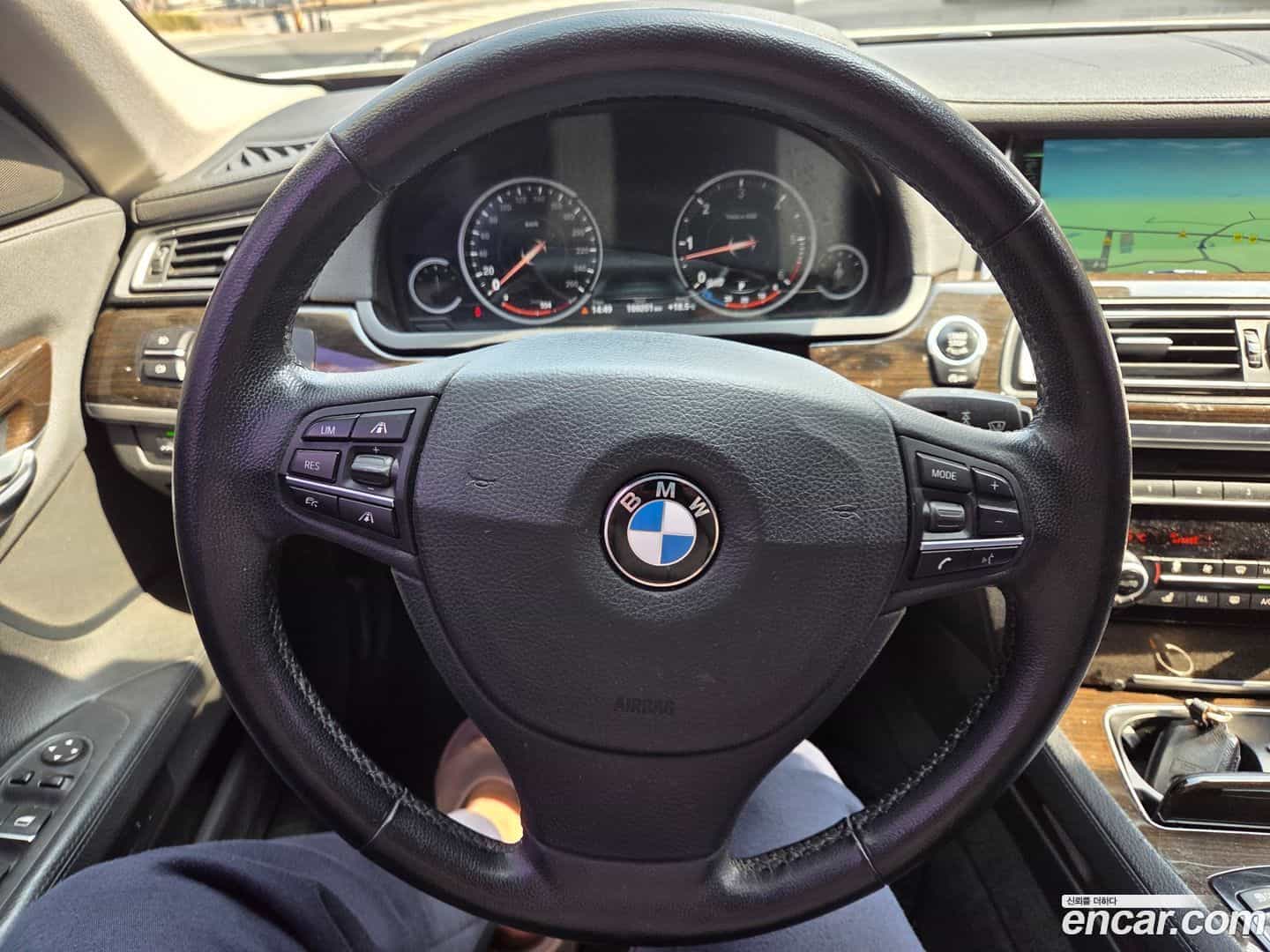 7-Series BMW 2013.4-INNER-010