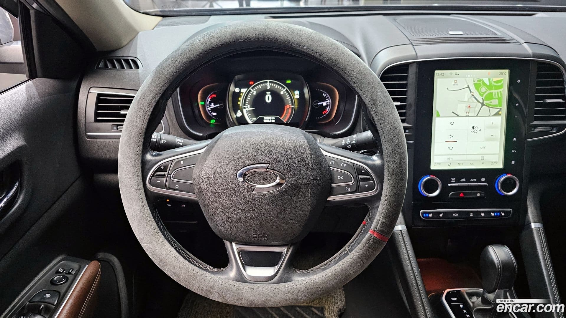 Main__Slider__Photo:QM6 Renault-KoreaSamsung 2017.7-12