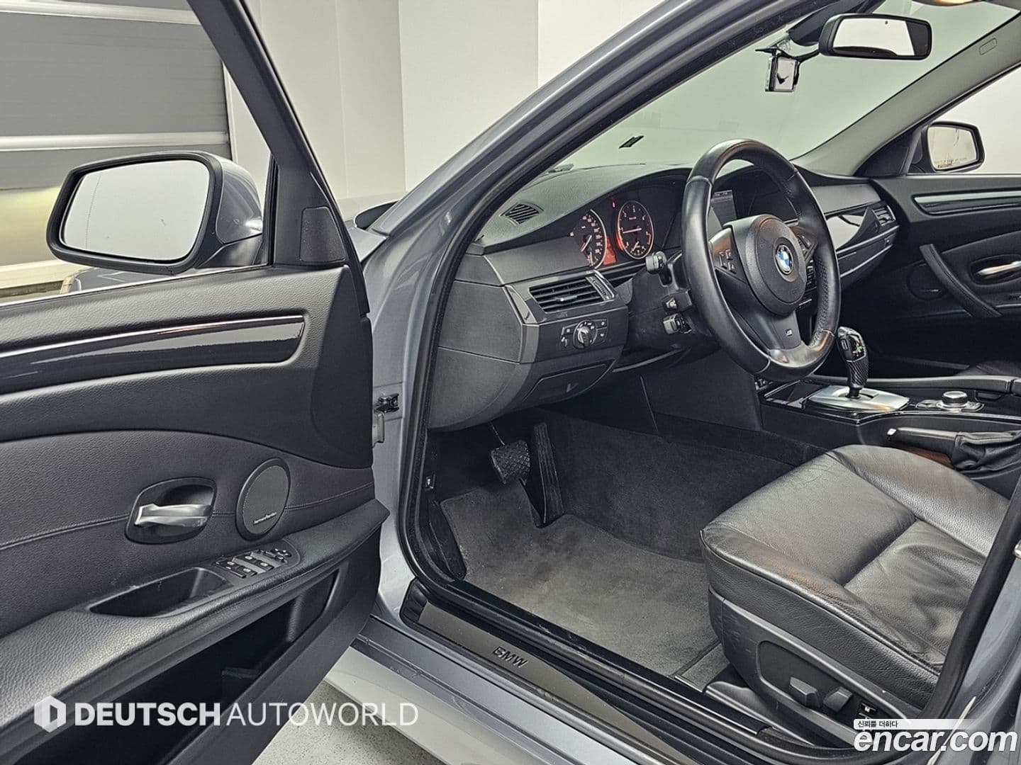 Main__Slider__Photo:5-Series BMW 2009.10-10