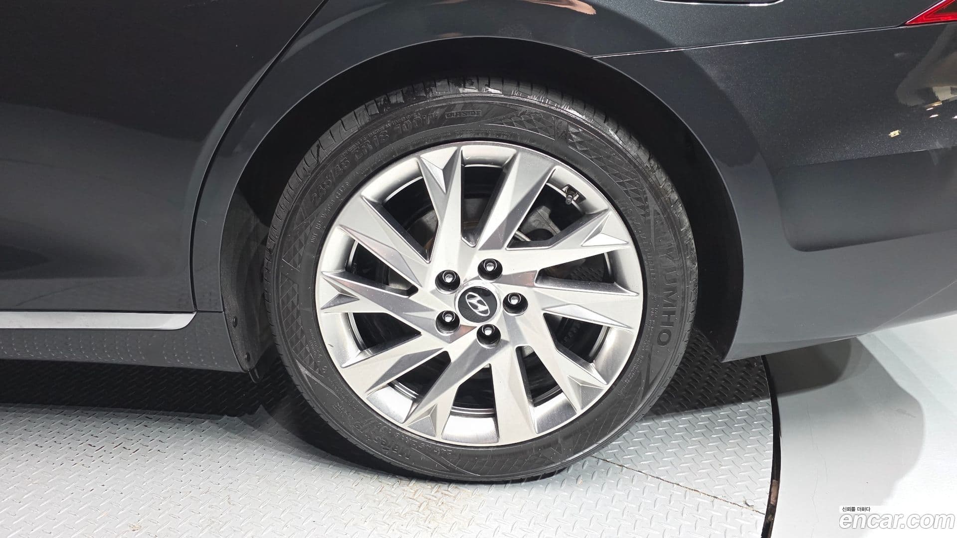 Main__Slider__Photo:Grandeur Hyundai 2020.9-4