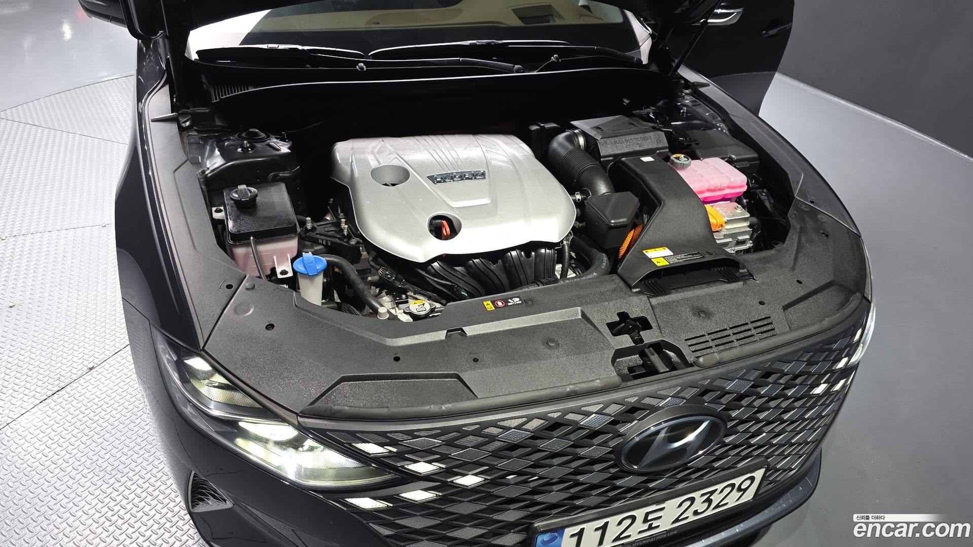 Main__Slider__Photo:Grandeur Hyundai 2020.9-5