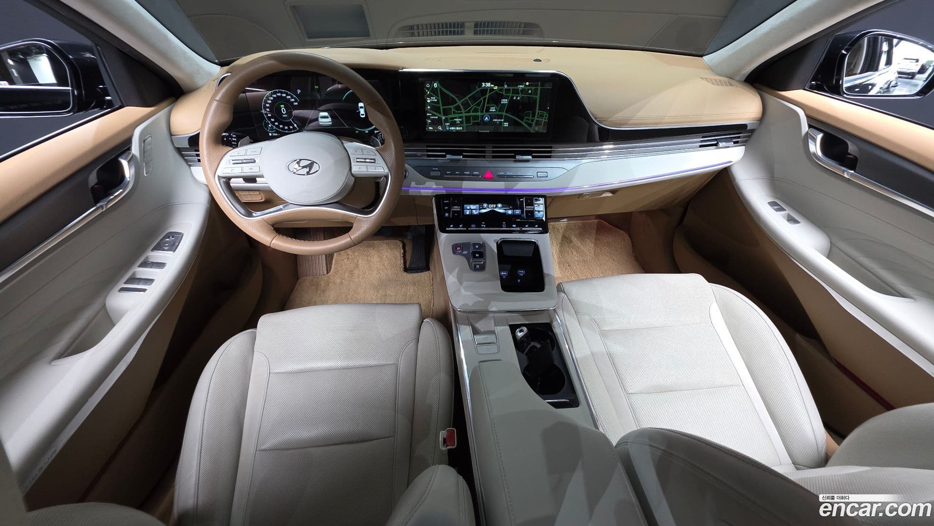 Main__Slider__Photo:Grandeur Hyundai 2020.9-6