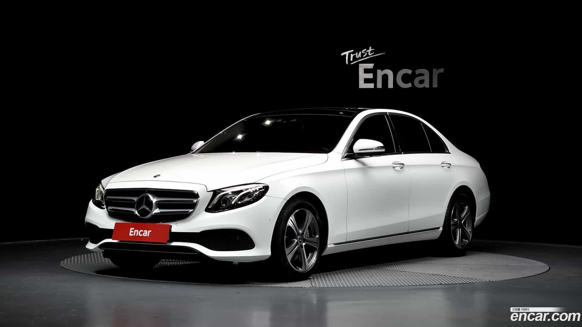 E-Class Mercedes-Benz 2017.6-OUTER-001