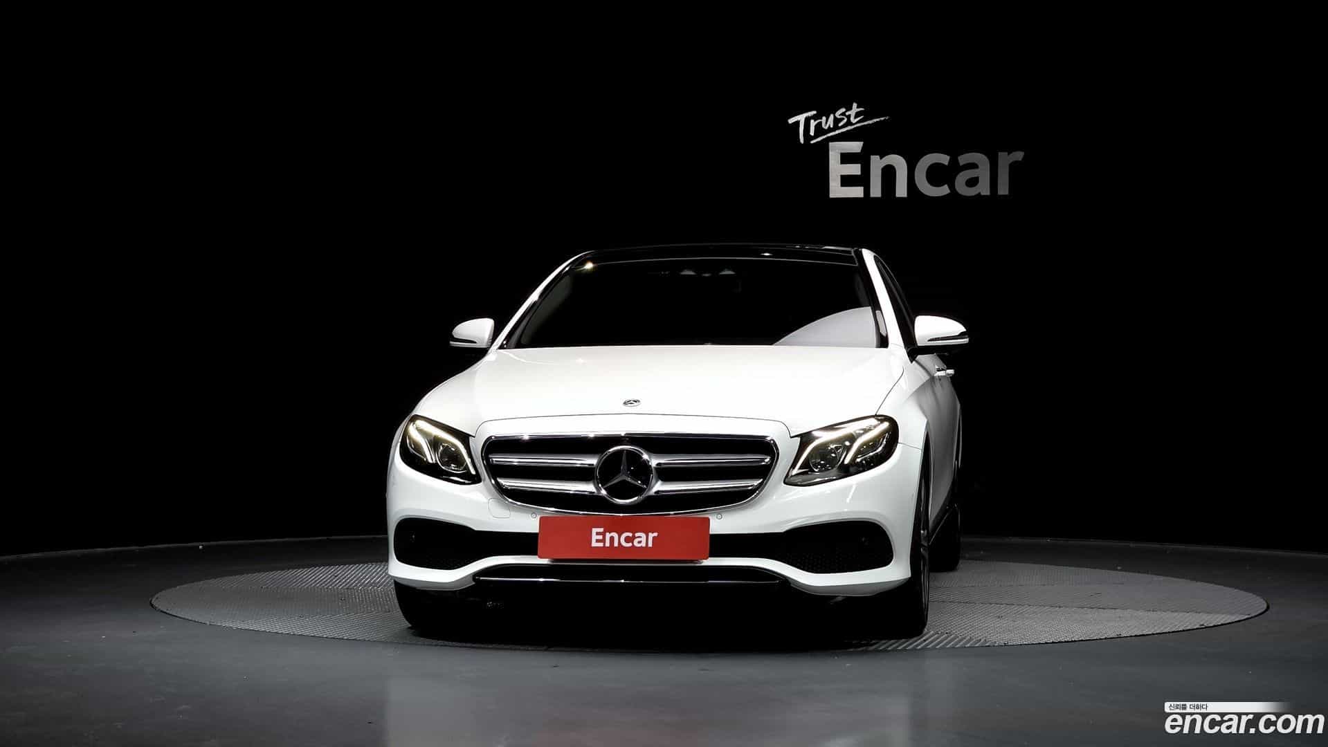E-Class Mercedes-Benz 2017.6-OUTER-003