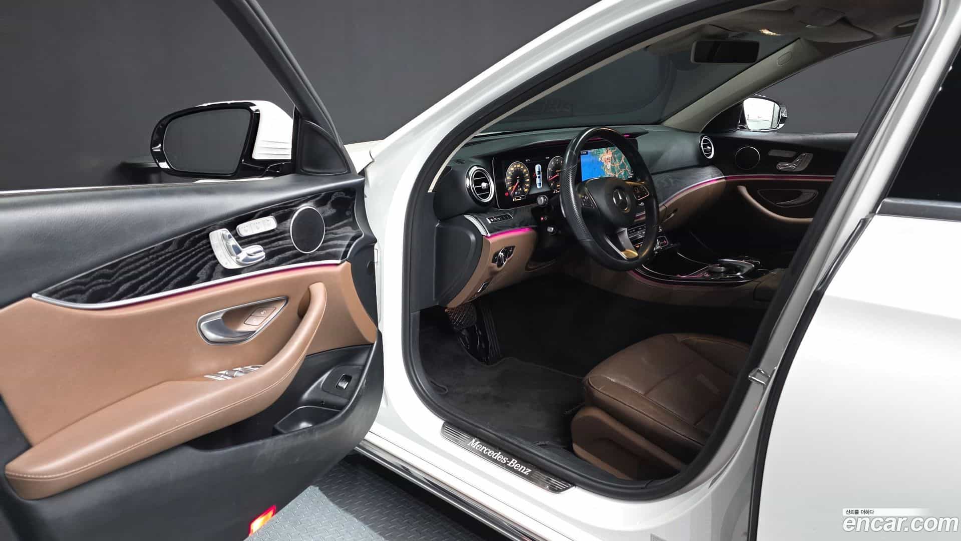 E-Class Mercedes-Benz 2017.6-INNER-010