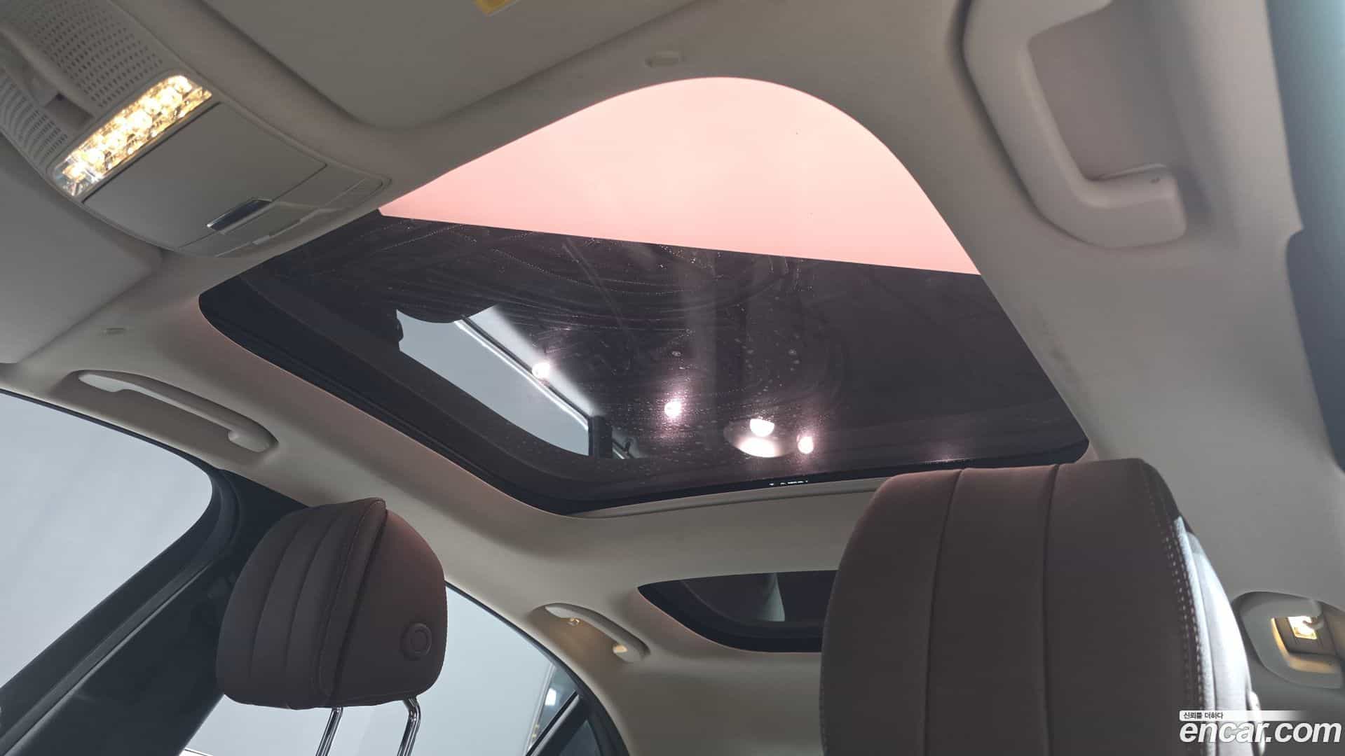 E-Class Mercedes-Benz 2017.6-OPTION-023