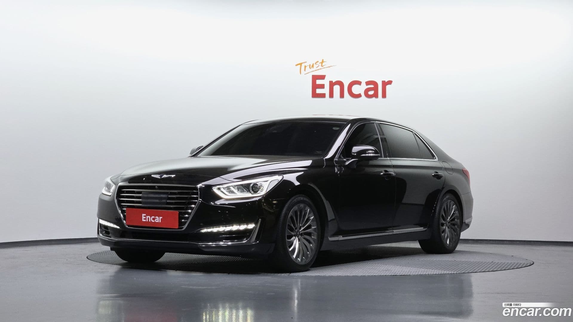 Main__Slider__Photo:EQ900 Genesis 2017.4-0