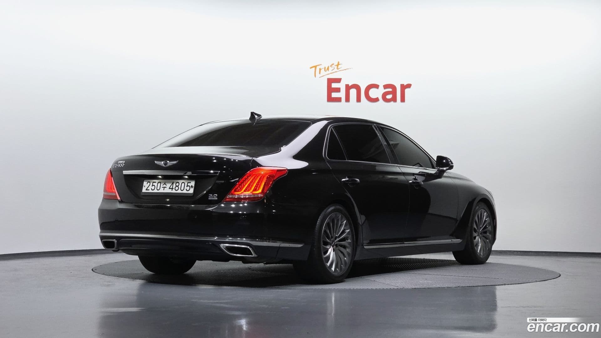 Main__Slider__Photo:EQ900 Genesis 2017.4-1