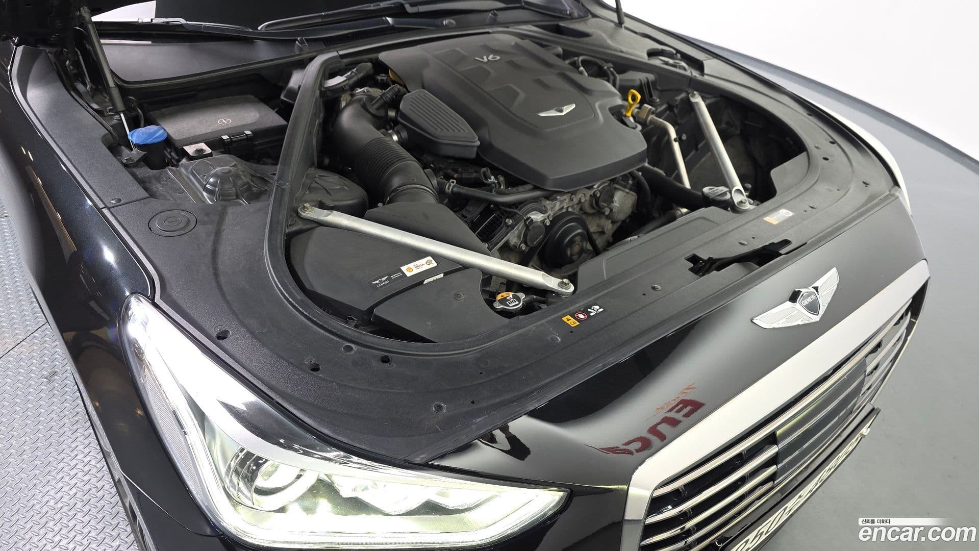 Main__Slider__Photo:EQ900 Genesis 2017.4-5