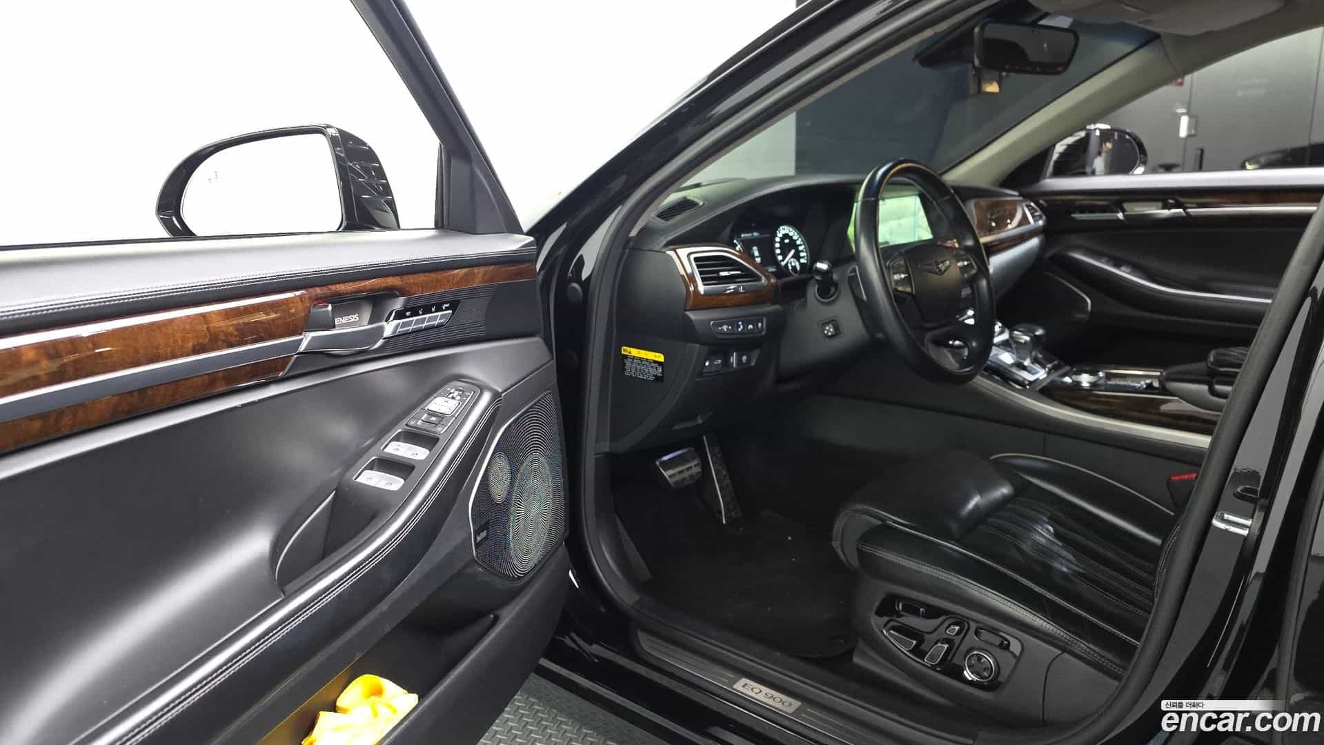 EQ900 Genesis 2017.4-INNER-010