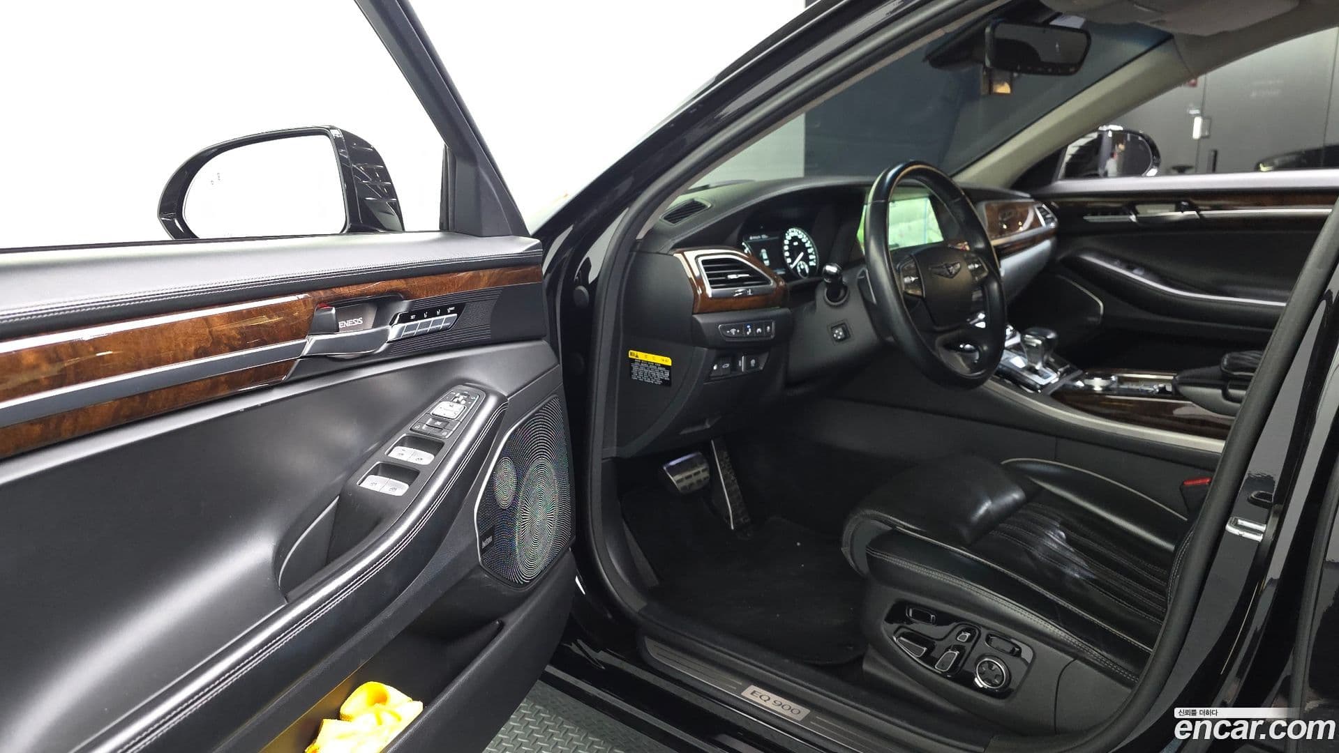 Main__Slider__Photo:EQ900 Genesis 2017.4-9