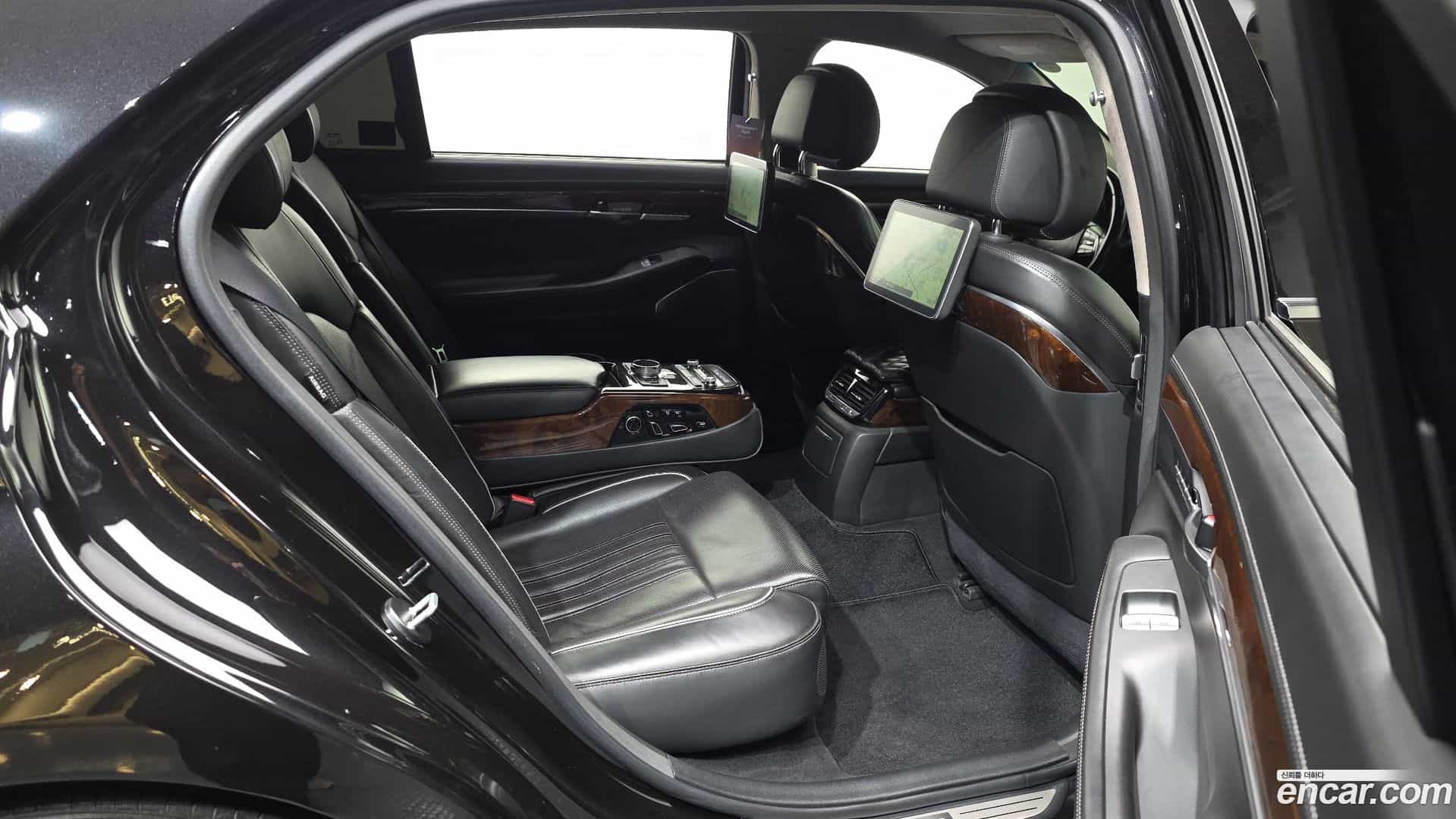 EQ900 Genesis 2017.4-OPTION-016