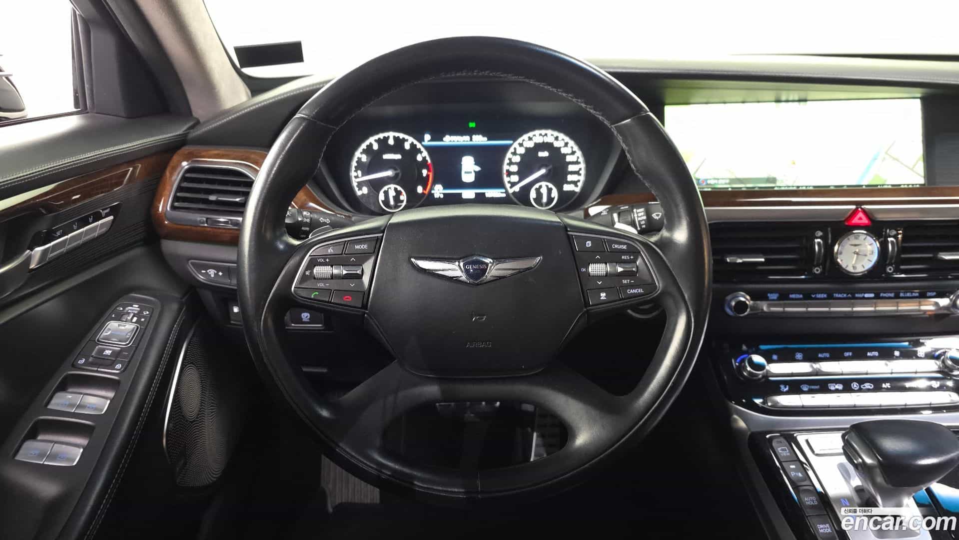 EQ900 Genesis 2017.4-OPTION-017