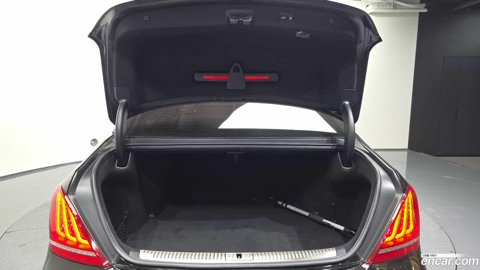 EQ900 Genesis 2017.4-OPTION-024