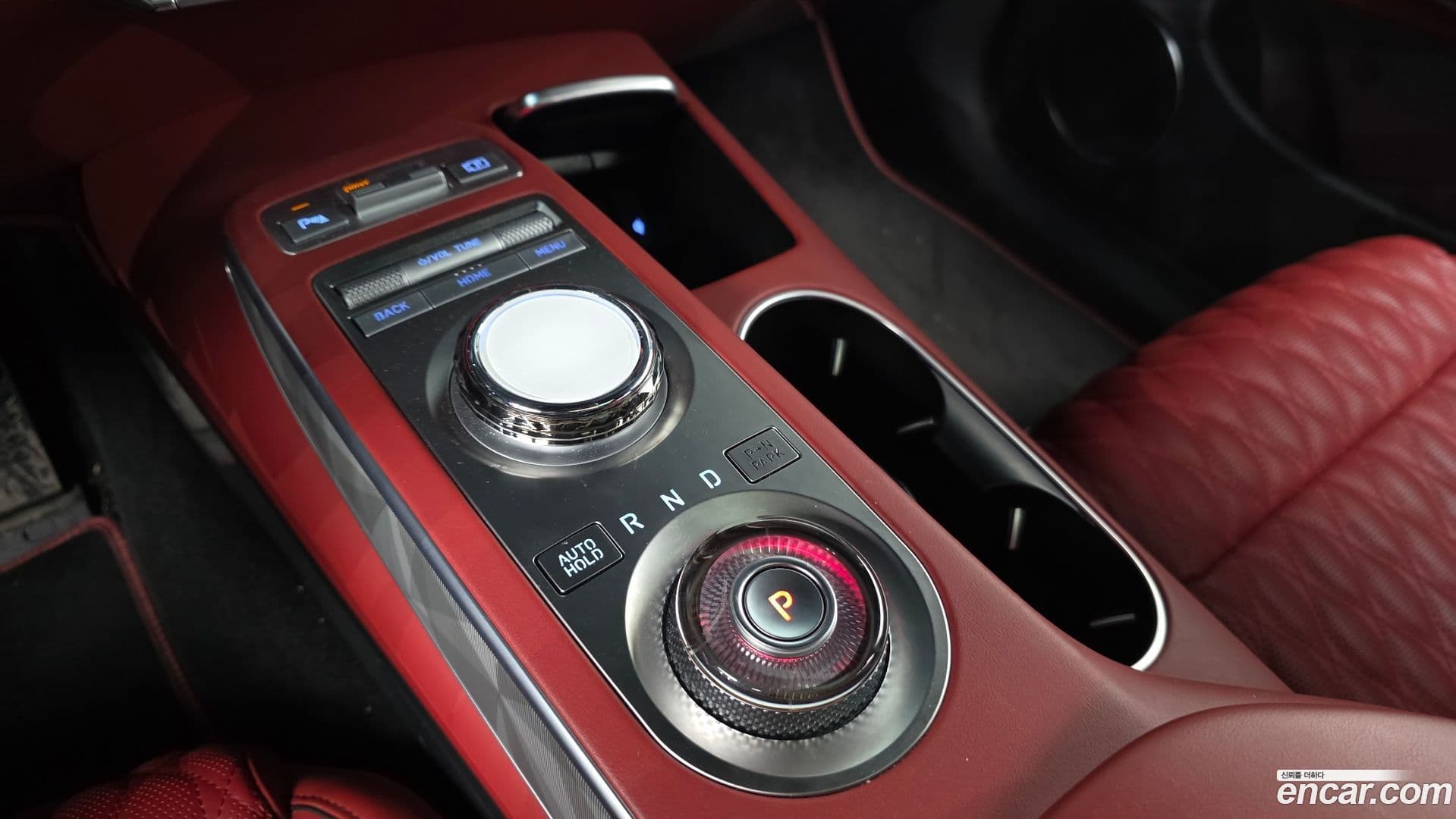 Main__Slider__Photo:GV70 Genesis 2023.10-8