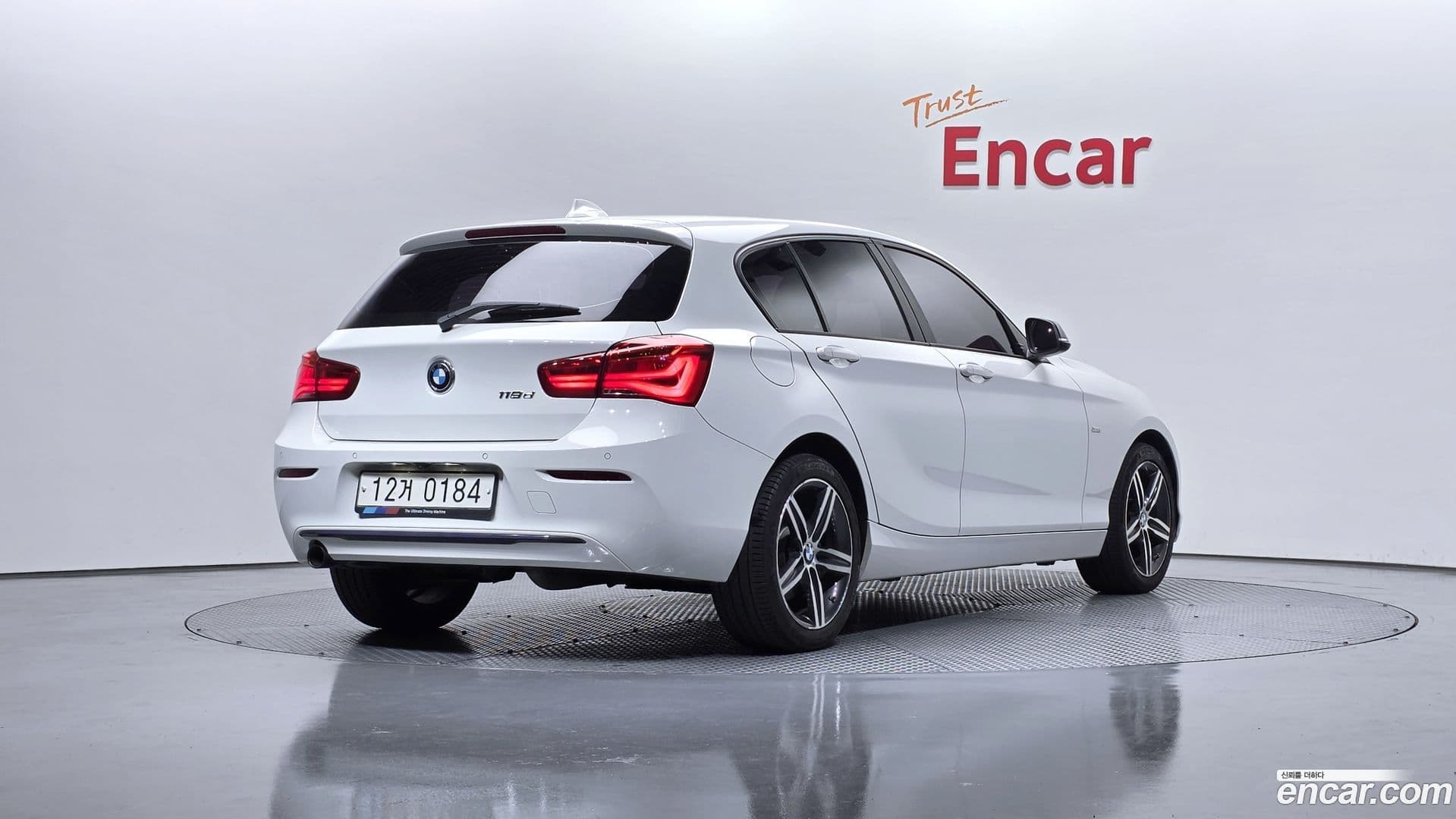 Main__Slider__Photo:1-Series BMW 2016.7-1