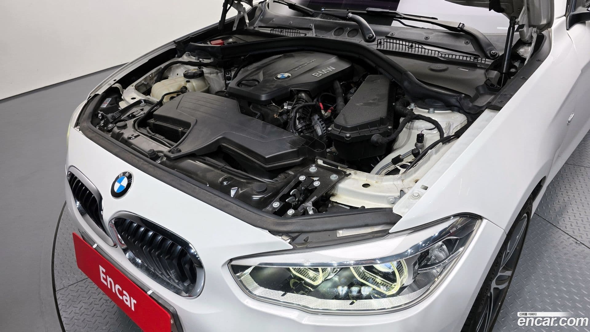 Main__Slider__Photo:1-Series BMW 2016.7-5