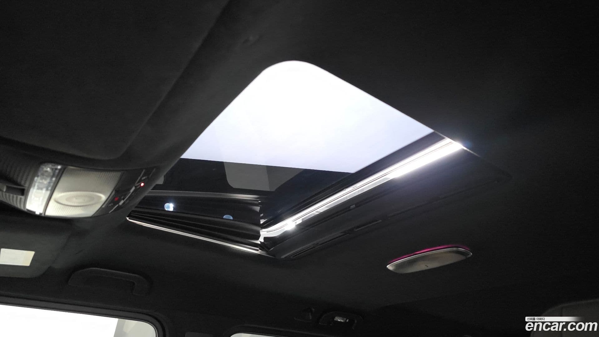 Main__Slider__Photo:G-Class Mercedes-Benz 2024.11-16