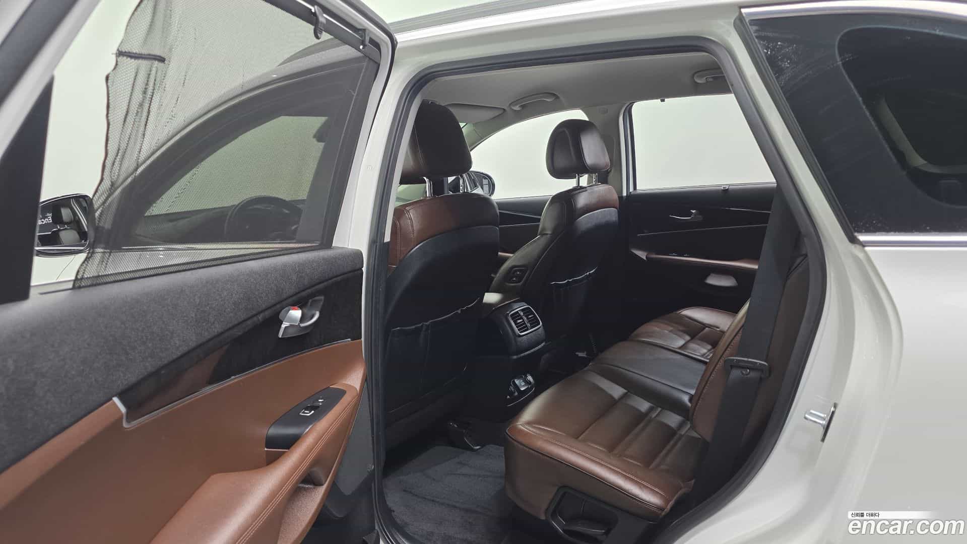 Sorento Kia 2016.3-OPTION-020