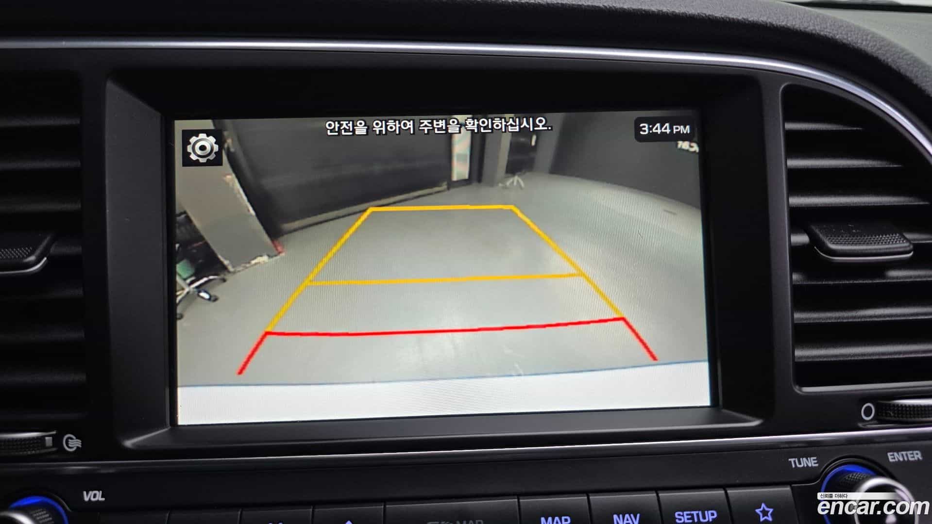 AVANTE Hyundai 2017.9-OPTION-020