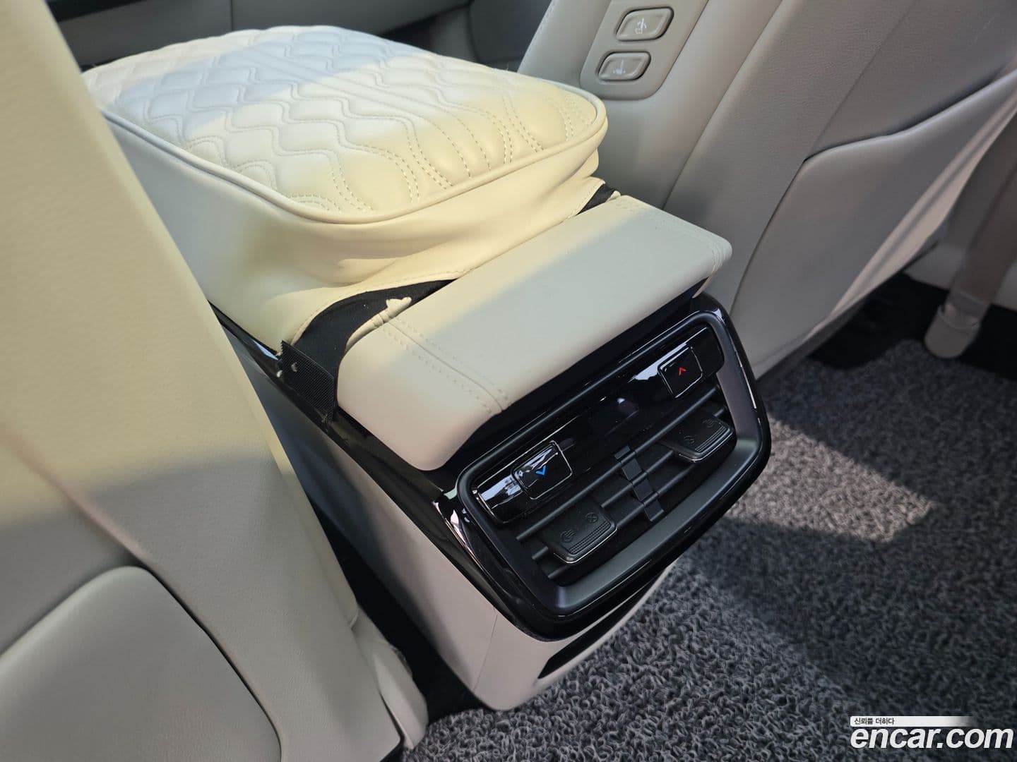 Main__Slider__Photo:K8 Kia 2021.5-8