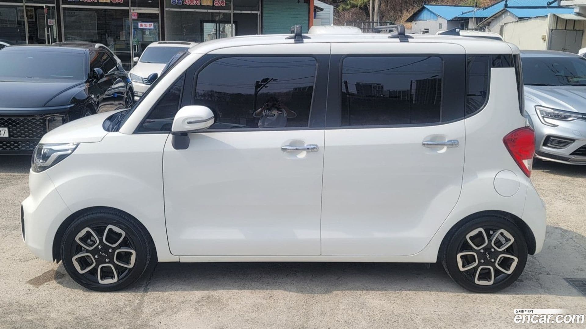 Main__Slider__Photo:RAY Kia 2021.9-10