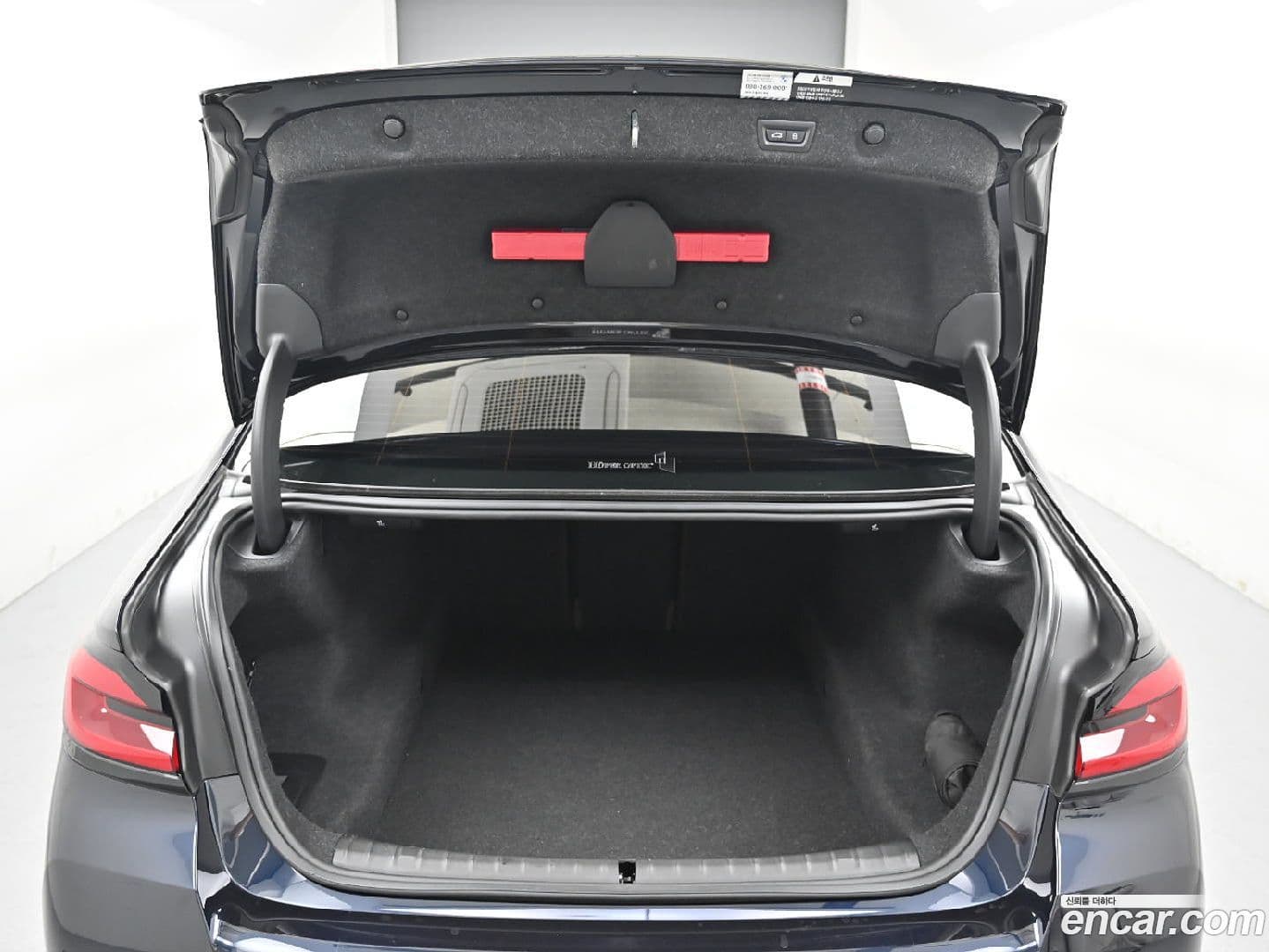 Main__Slider__Photo:5-Series BMW 2023.4-8