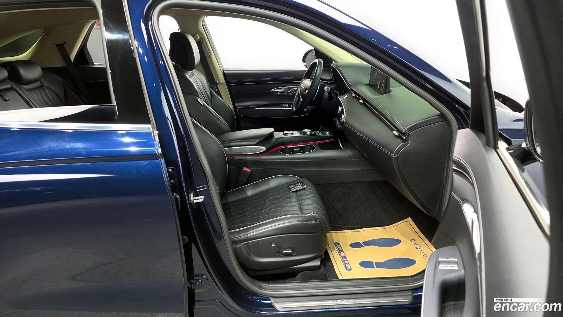 Main__Slider__Photo:GV70 Genesis 2021.2-10