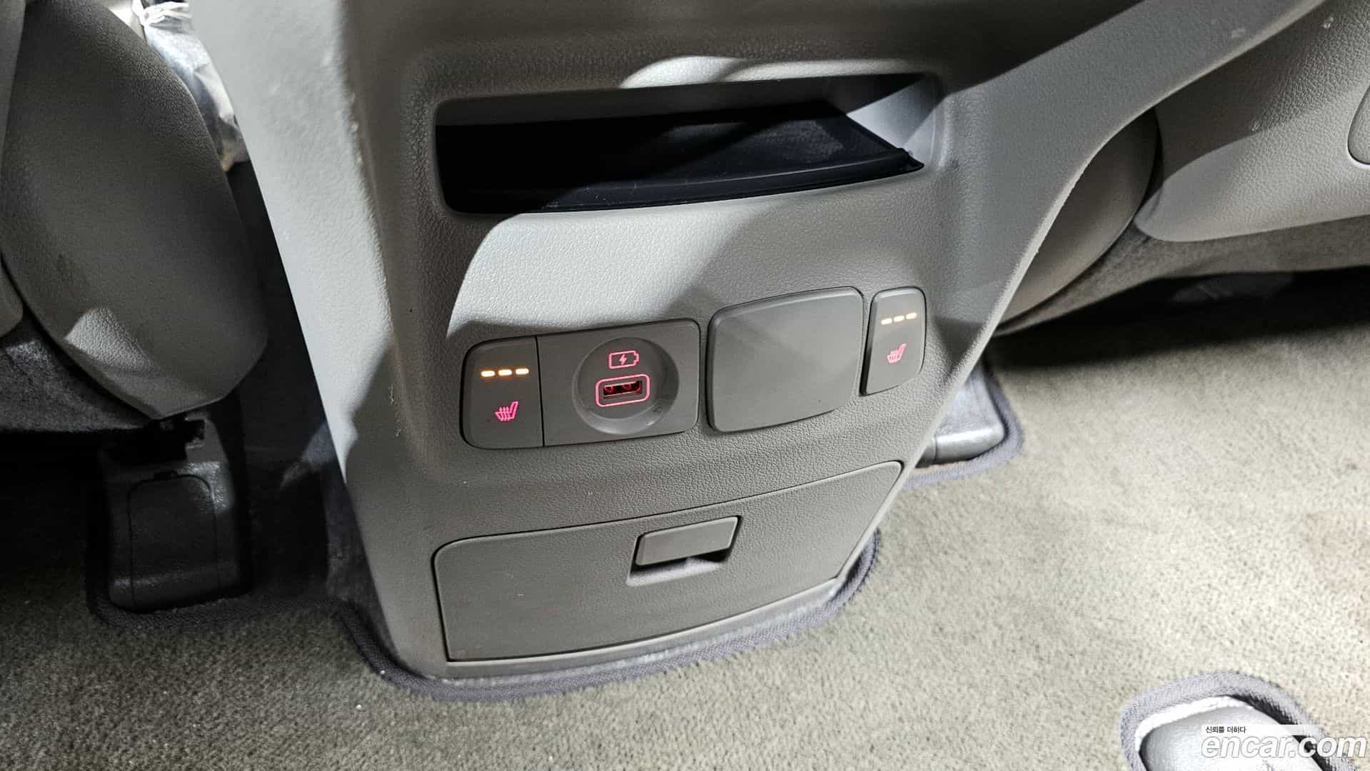 Canival Kia 2018.4-OPTION-023