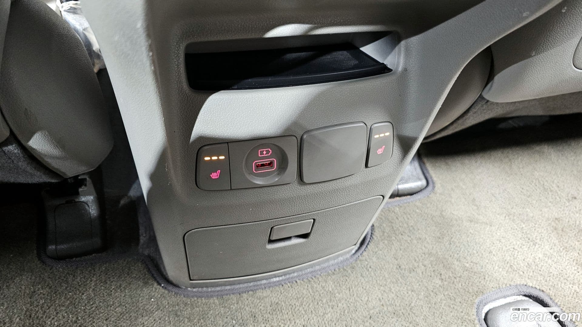 Main__Slider__Photo:Canival Kia 2018.4-18