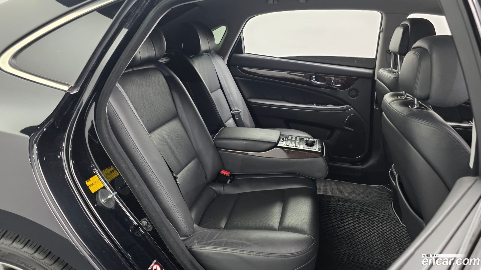 Main__Slider__Photo:Equus Hyundai 2015.1-11