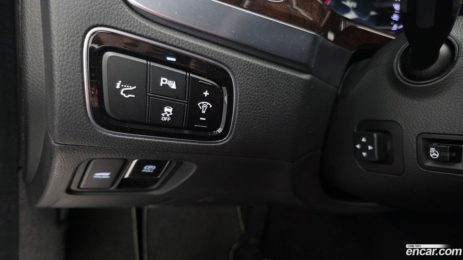 Main__Slider__Photo:Equus Hyundai 2015.1-15