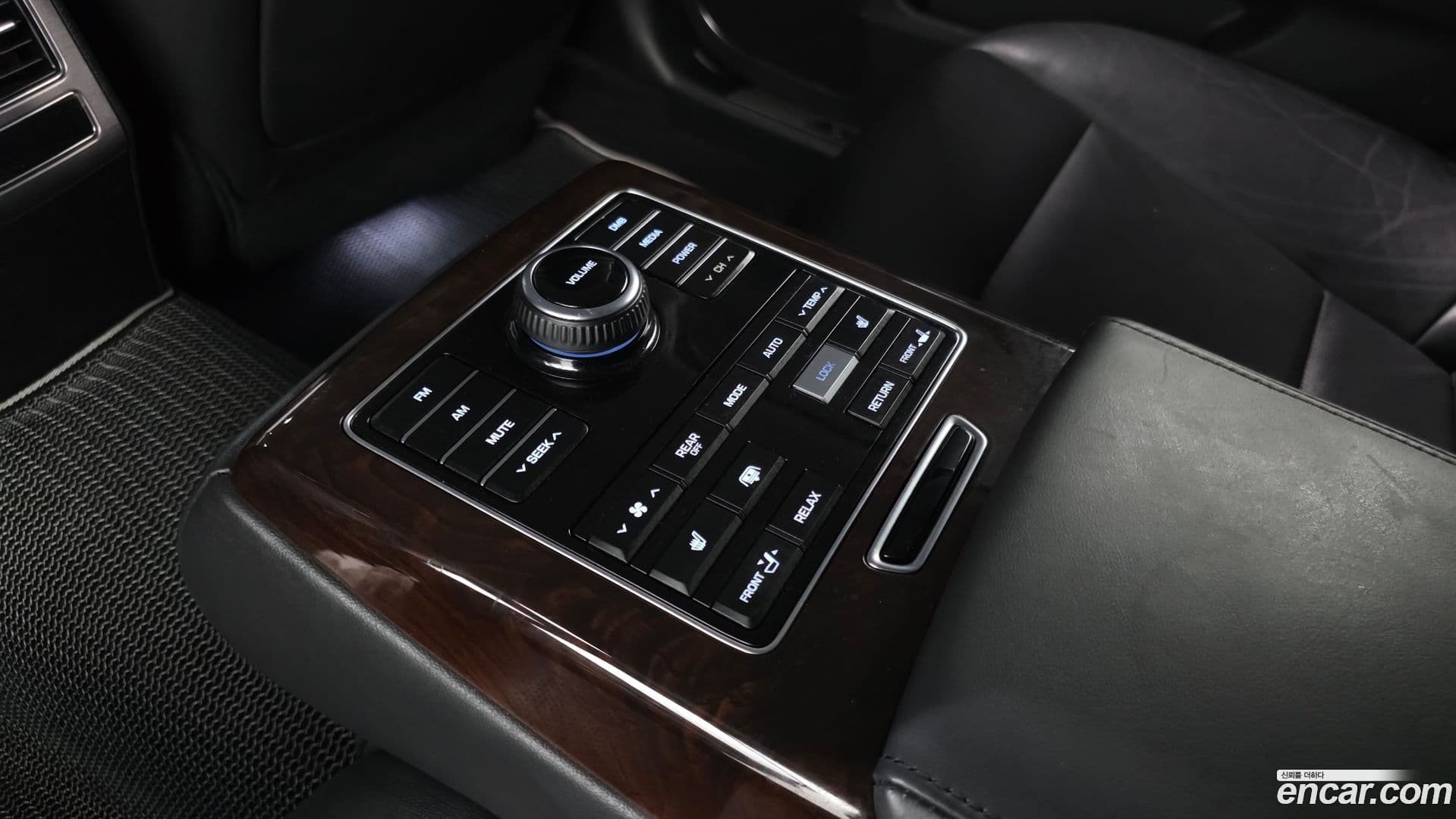 Main__Slider__Photo:Equus Hyundai 2015.1-17