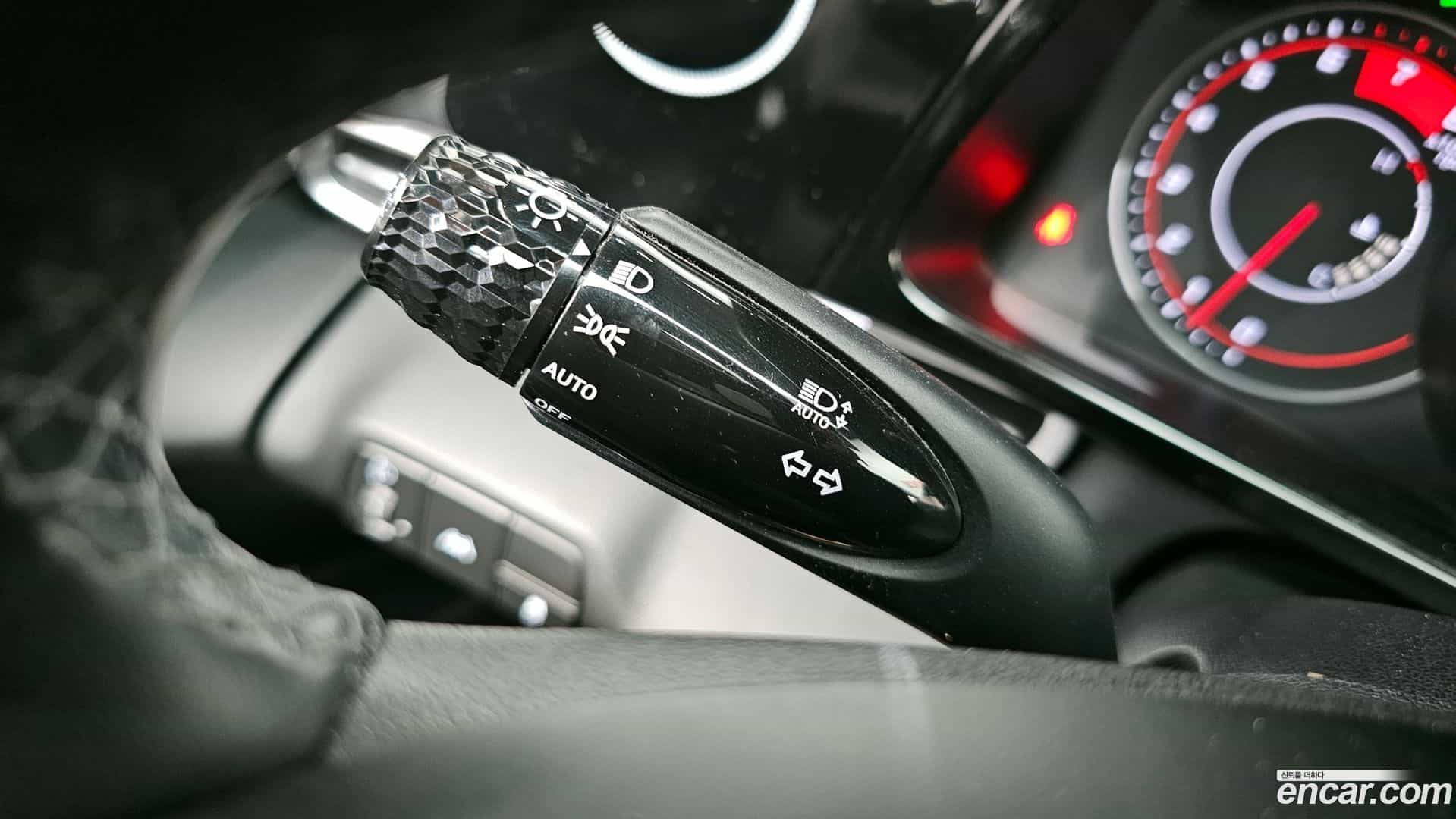 AVANTE Hyundai 2022.0-OPTION-020