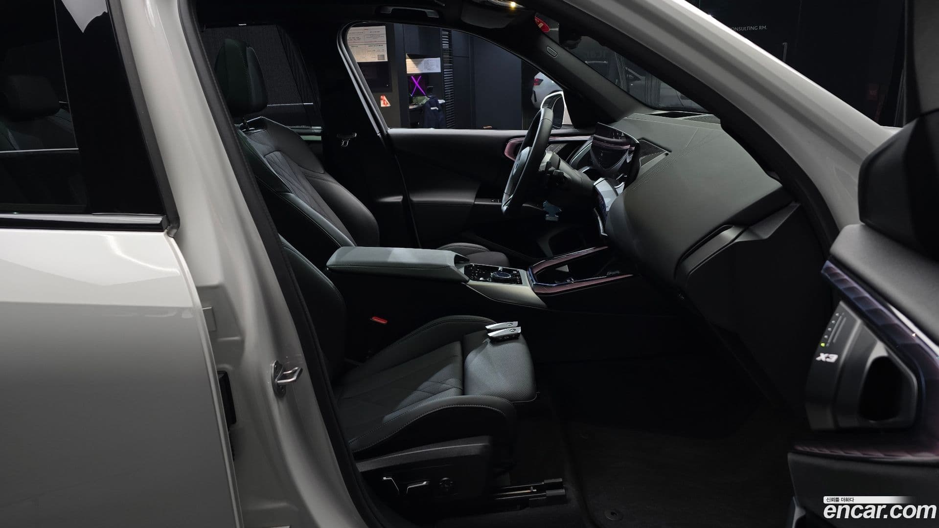 Main__Slider__Photo:X3 BMW 2025.2-10