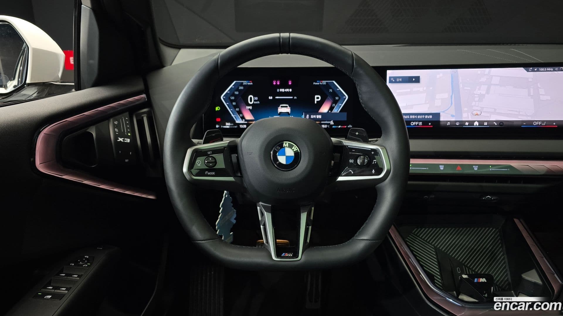 Main__Slider__Photo:X3 BMW 2025.2-12