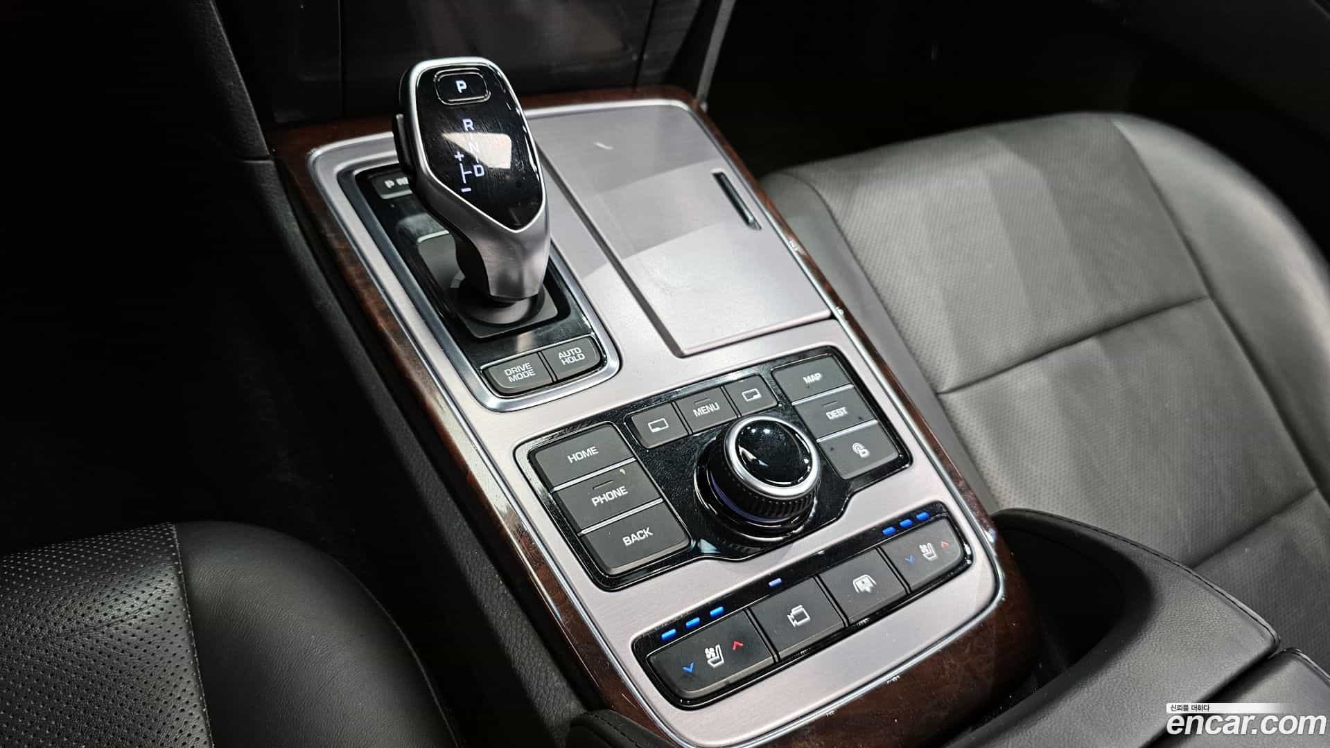 Equus Hyundai 2012.11-INNER-009