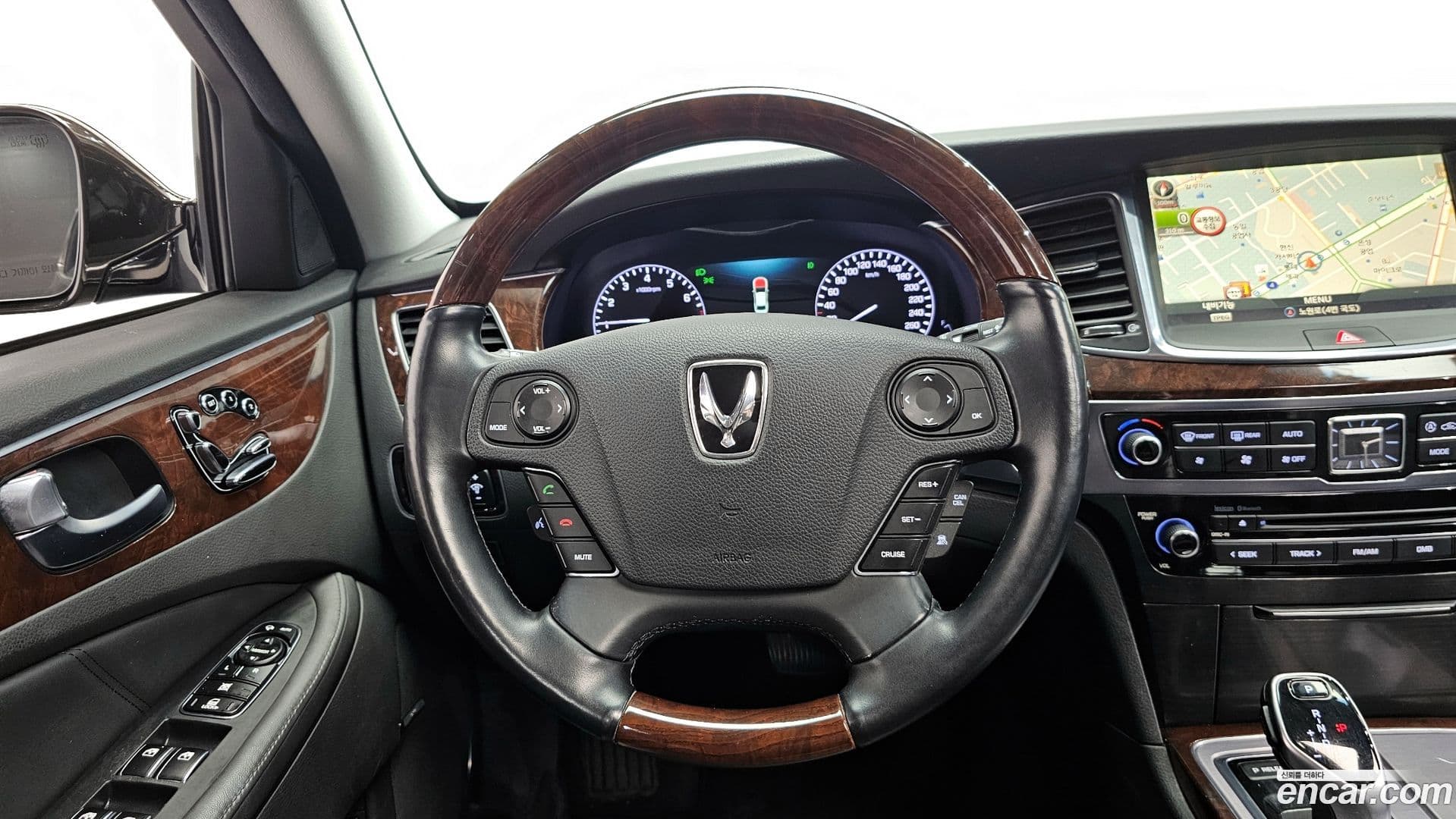 Main__Slider__Photo:Equus Hyundai 2012.11-12